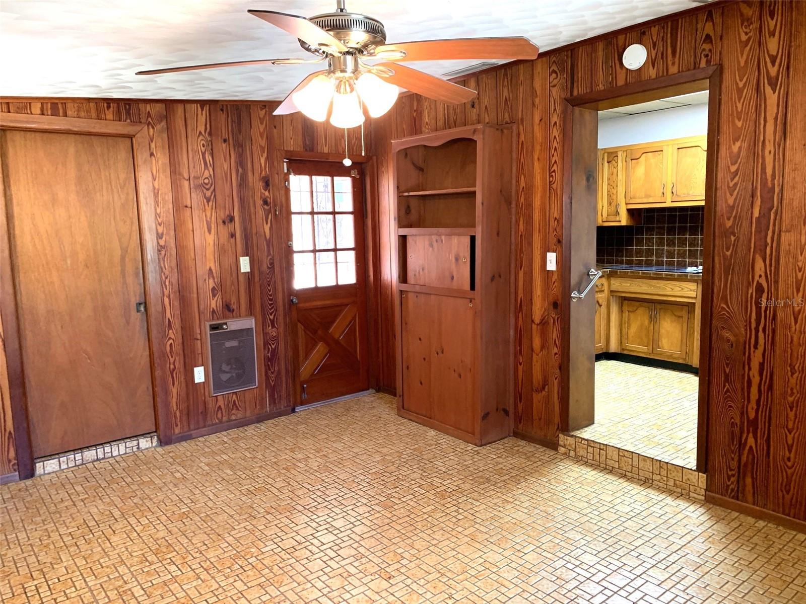 Image 9 of 29 For 712 116th Avenue