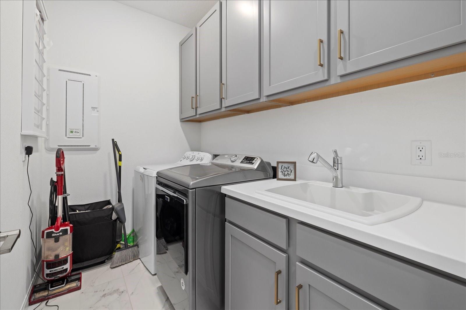 Image 18 of 52 For 4423 Pond Brook Court