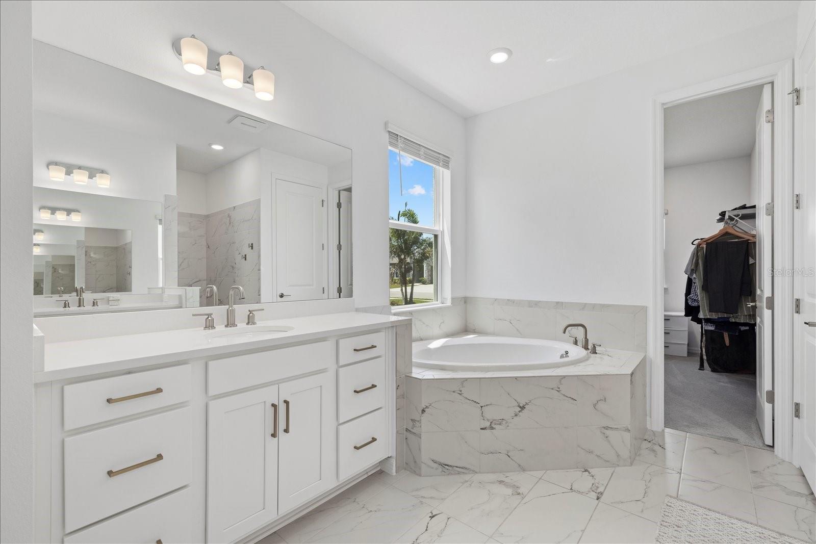 Image 23 of 52 For 4423 Pond Brook Court