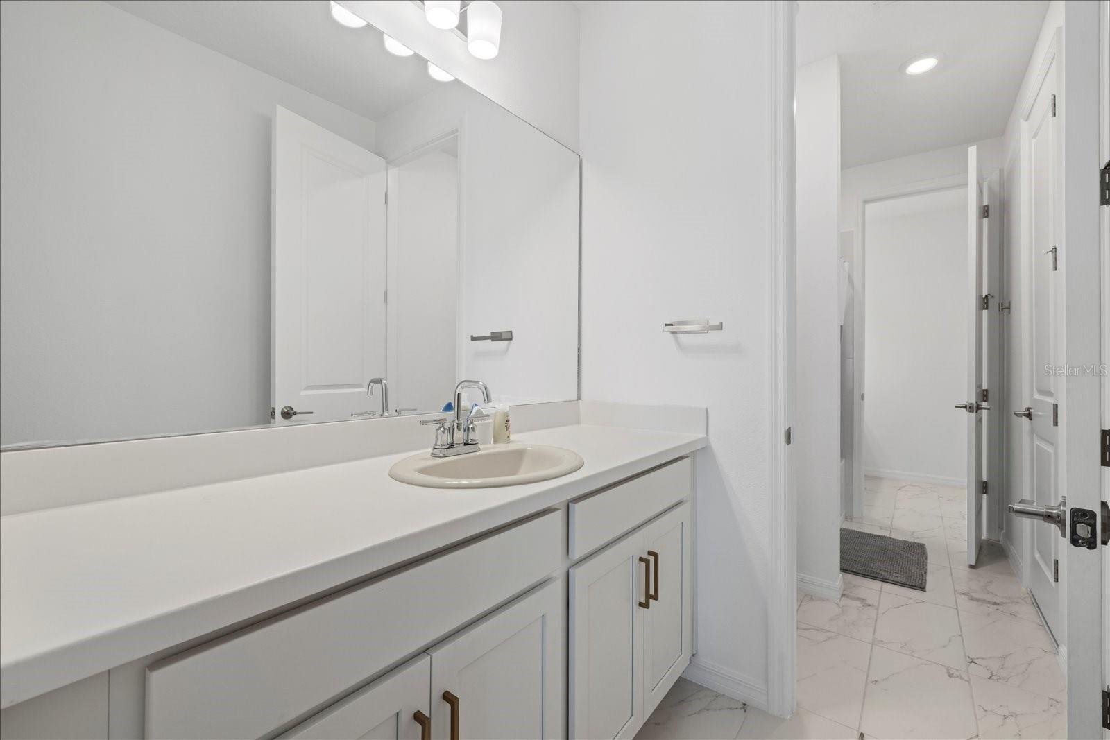 Image 36 of 52 For 4423 Pond Brook Court