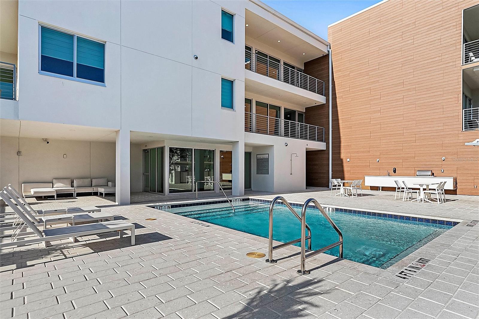 Image 2 of 34 For 332 Cocoanut Street 507