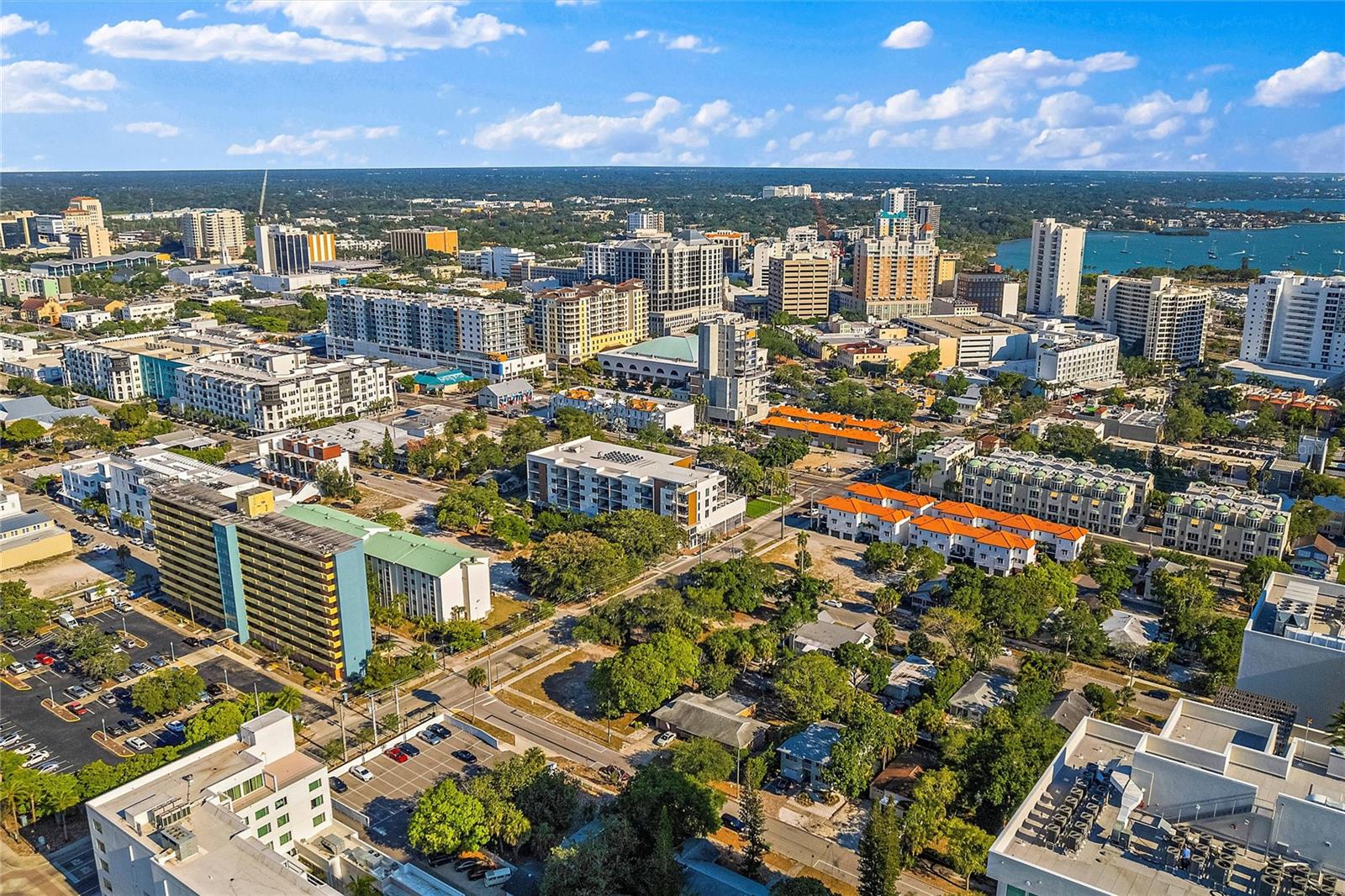 Image 28 of 34 For 332 Cocoanut Street 507