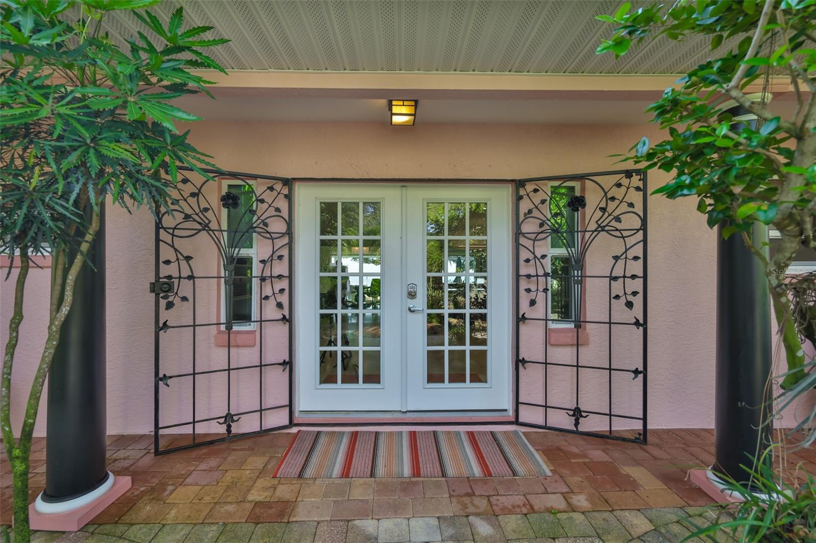 Image 13 of 95 For 2158 Blossom Way S