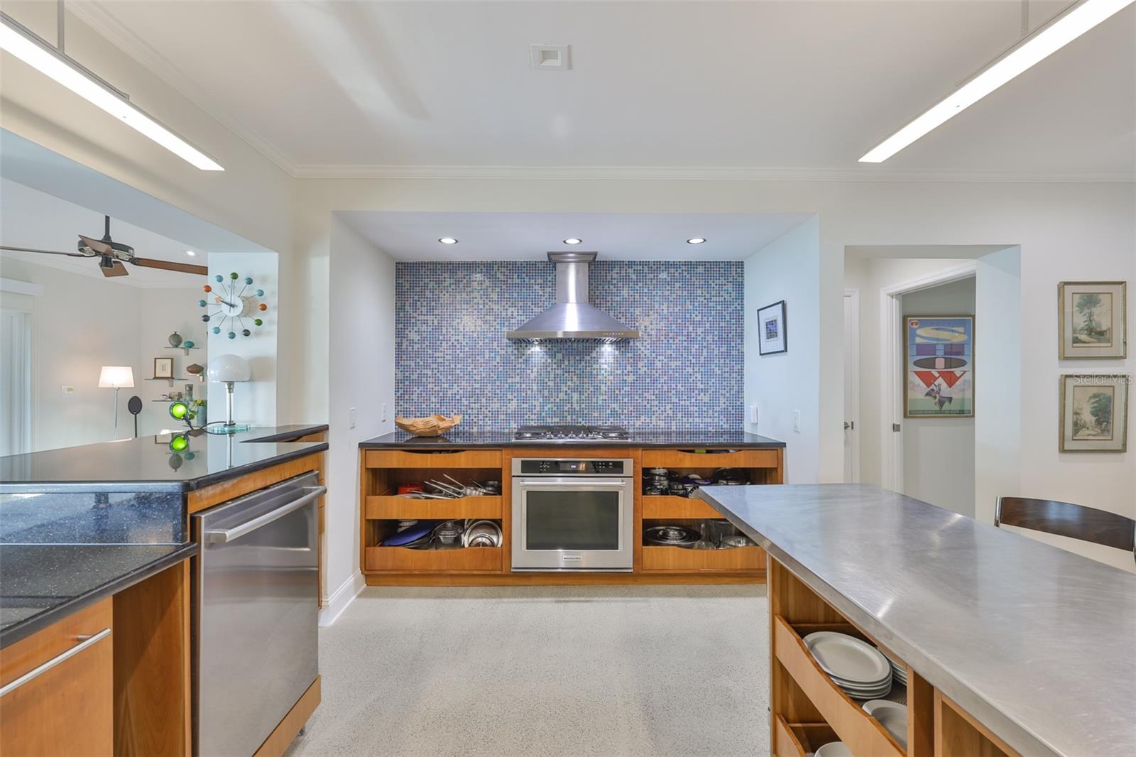 Image 20 of 95 For 2158 Blossom Way S