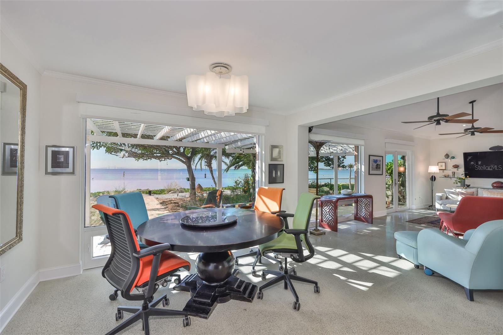 Image 31 of 95 For 2158 Blossom Way S