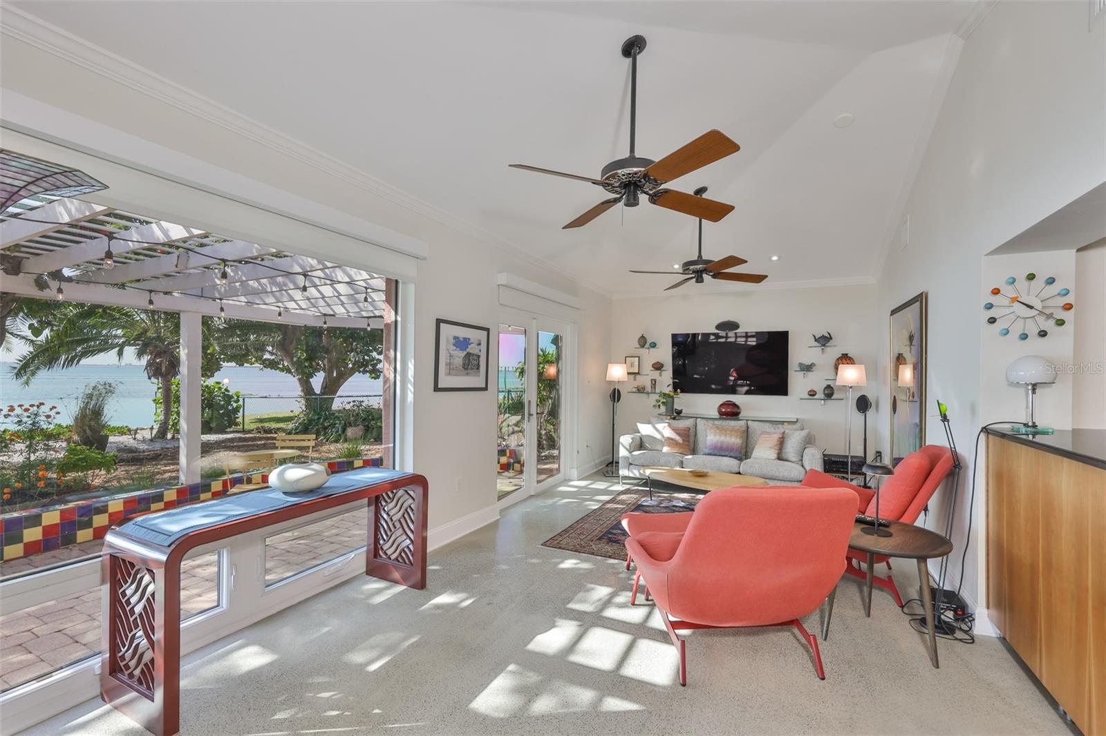 Image 32 of 95 For 2158 Blossom Way S