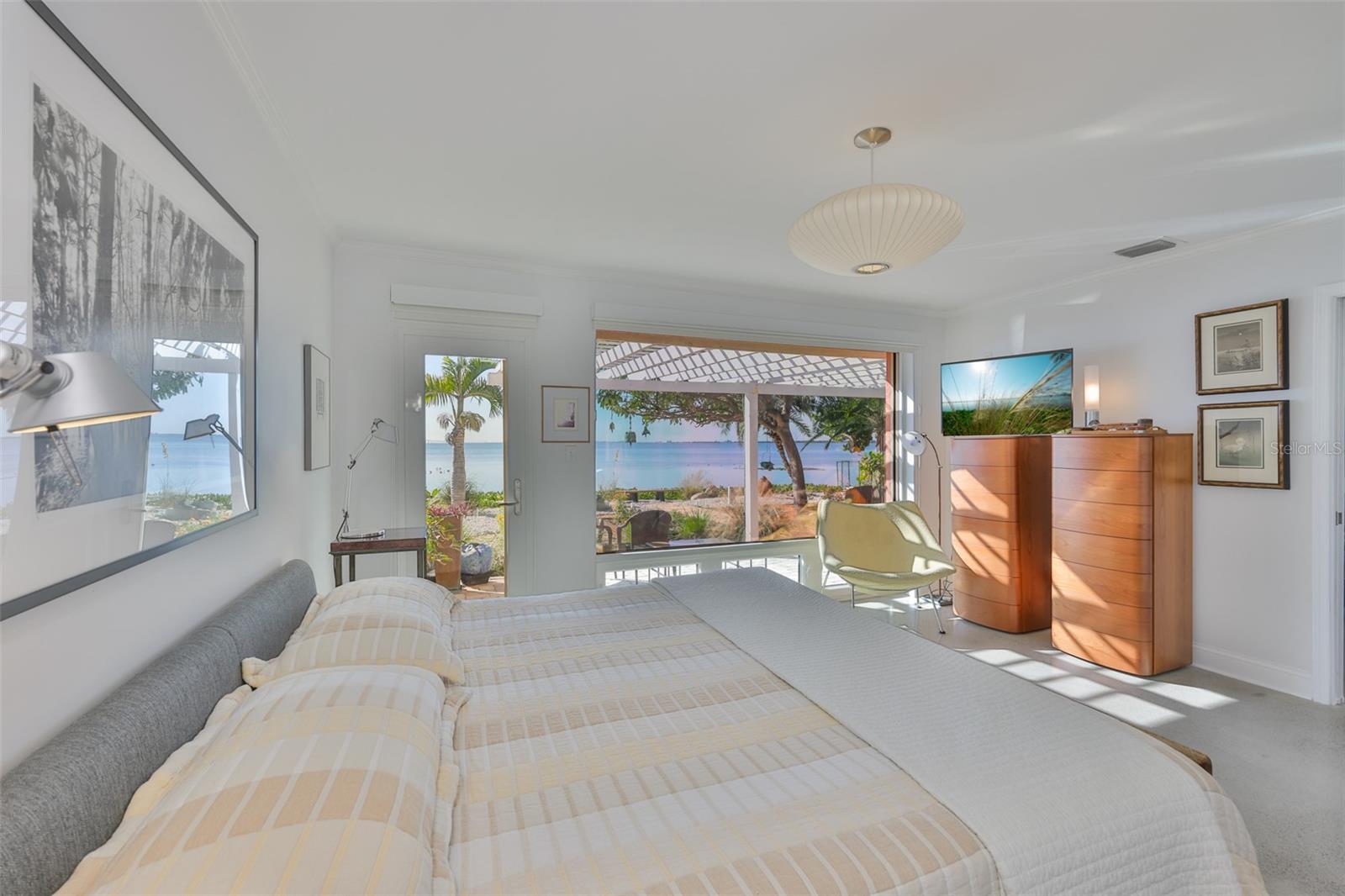 Image 40 of 95 For 2158 Blossom Way S