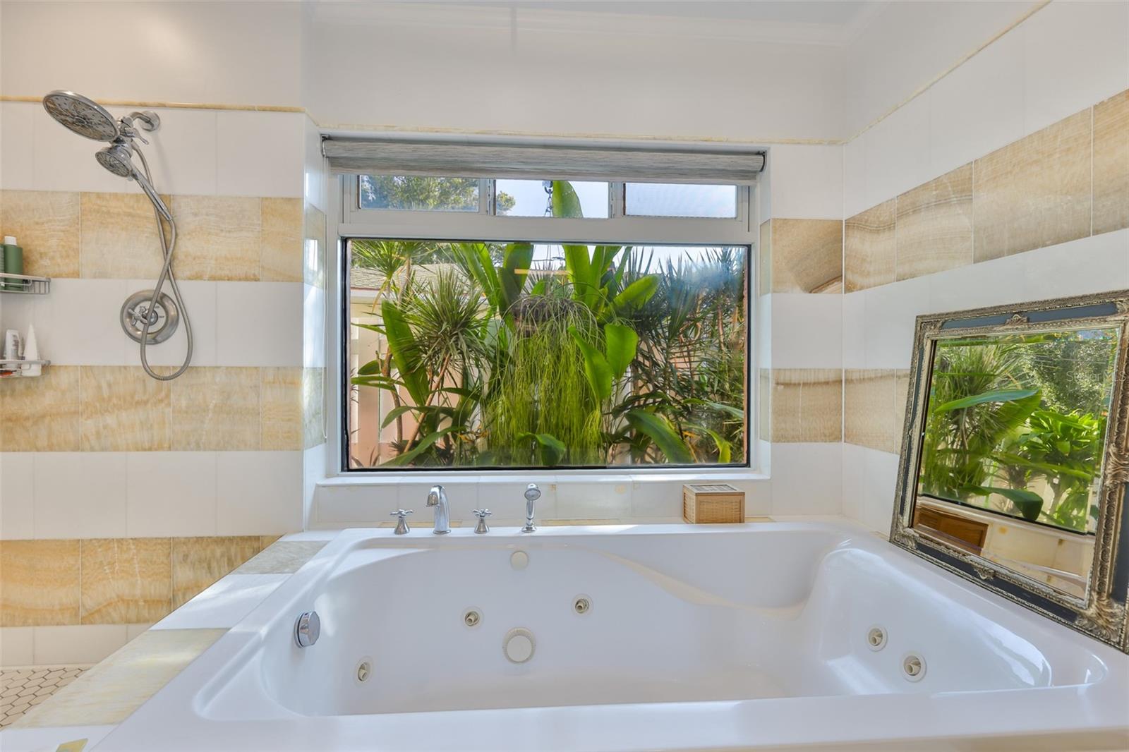 Image 45 of 95 For 2158 Blossom Way S