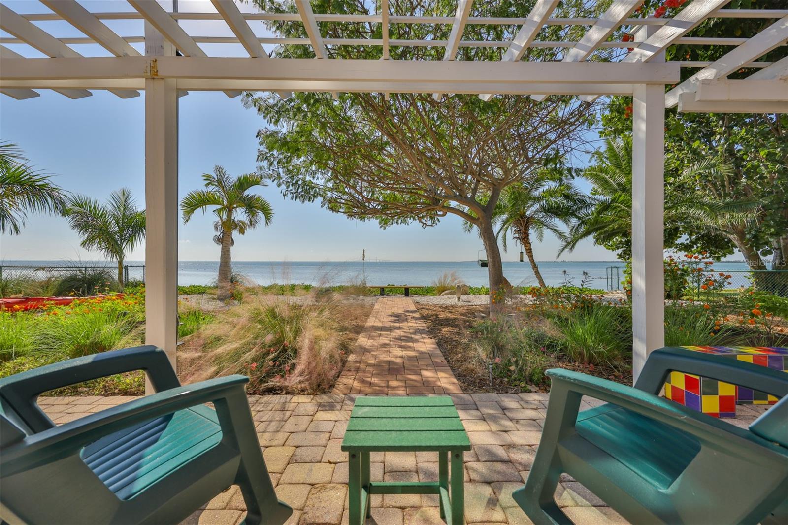 Image 6 of 95 For 2158 Blossom Way S