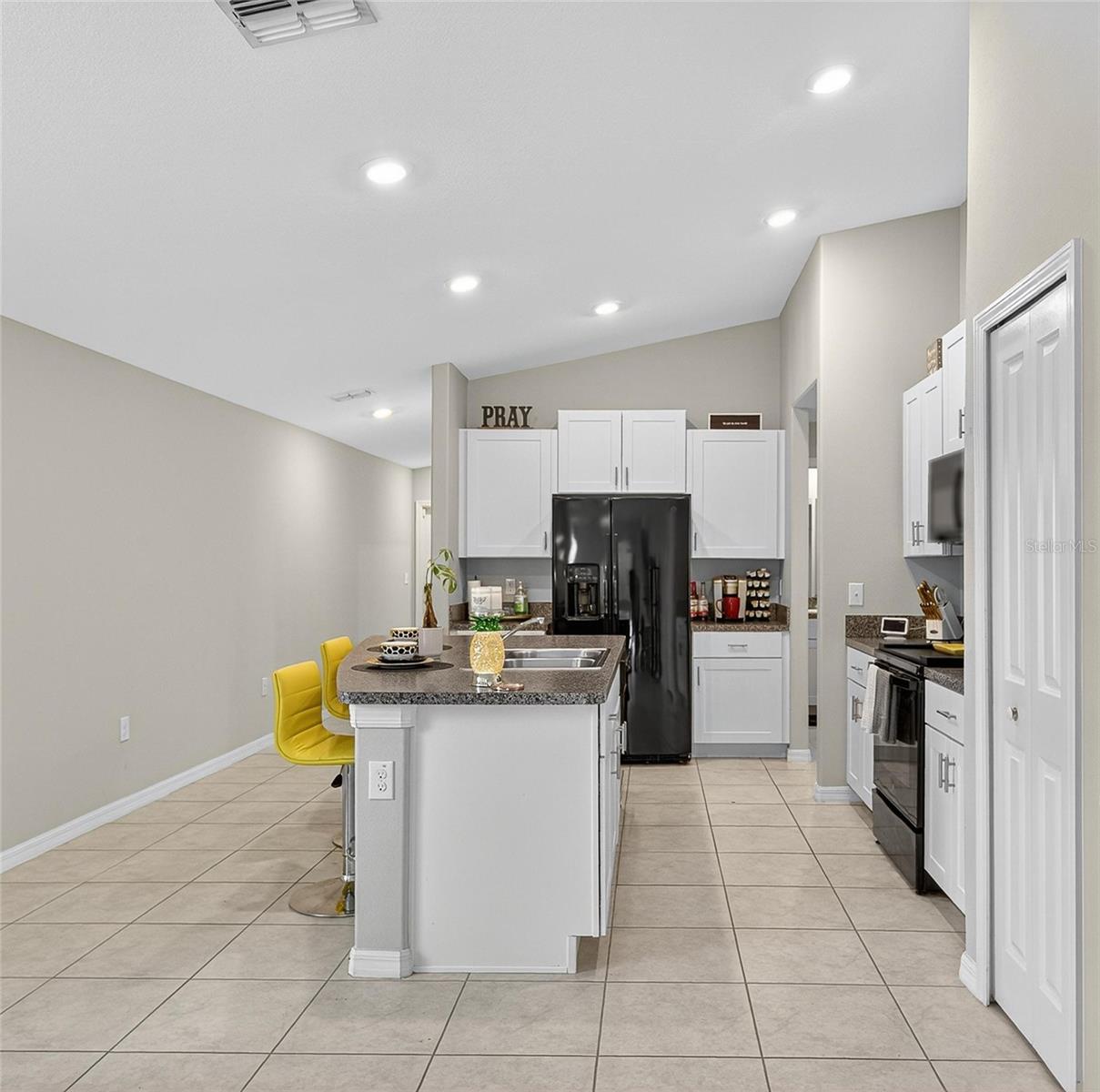 Image 12 of 33 For 921 Fennel Seed Way