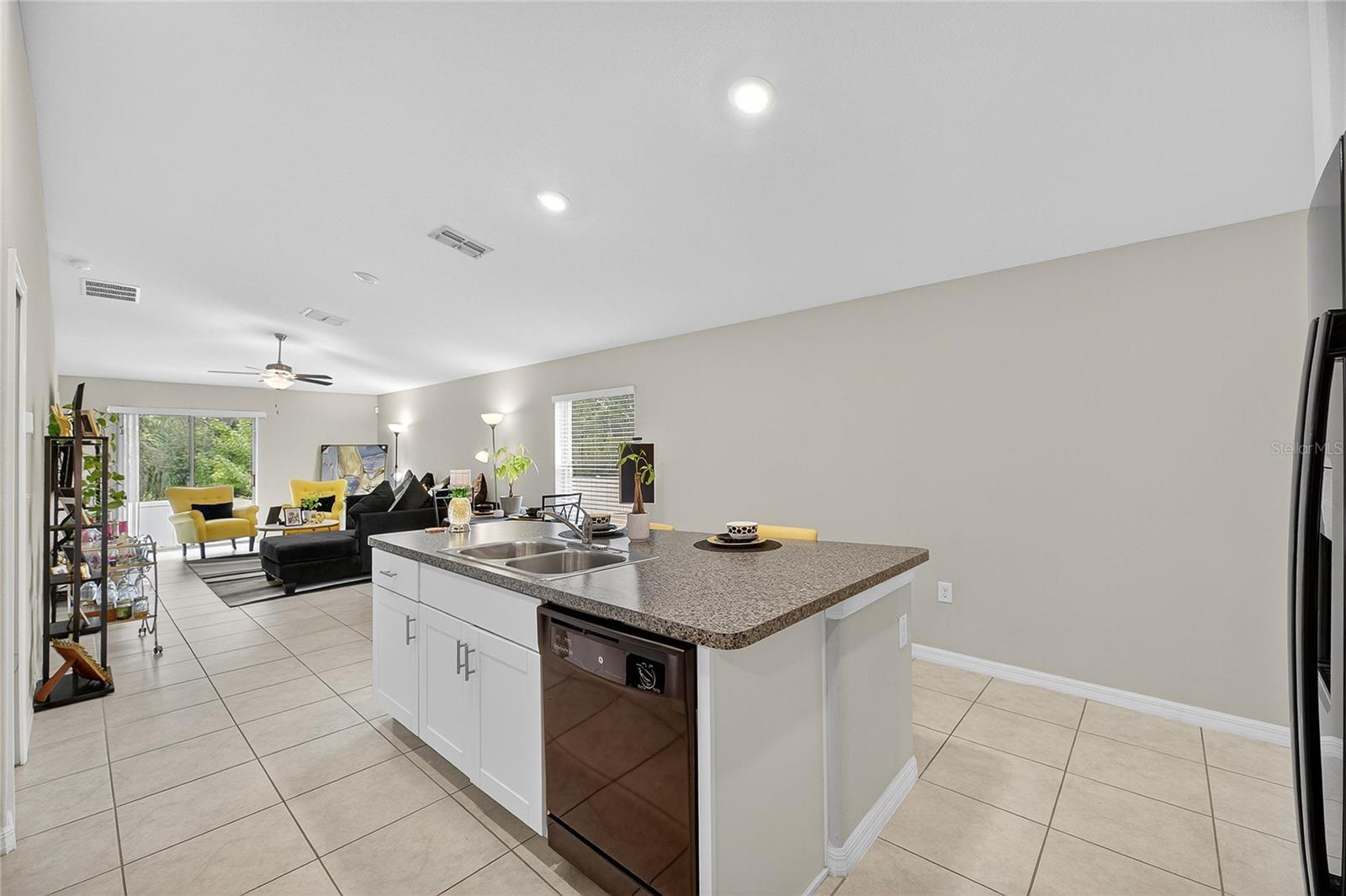 Image 16 of 33 For 921 Fennel Seed Way