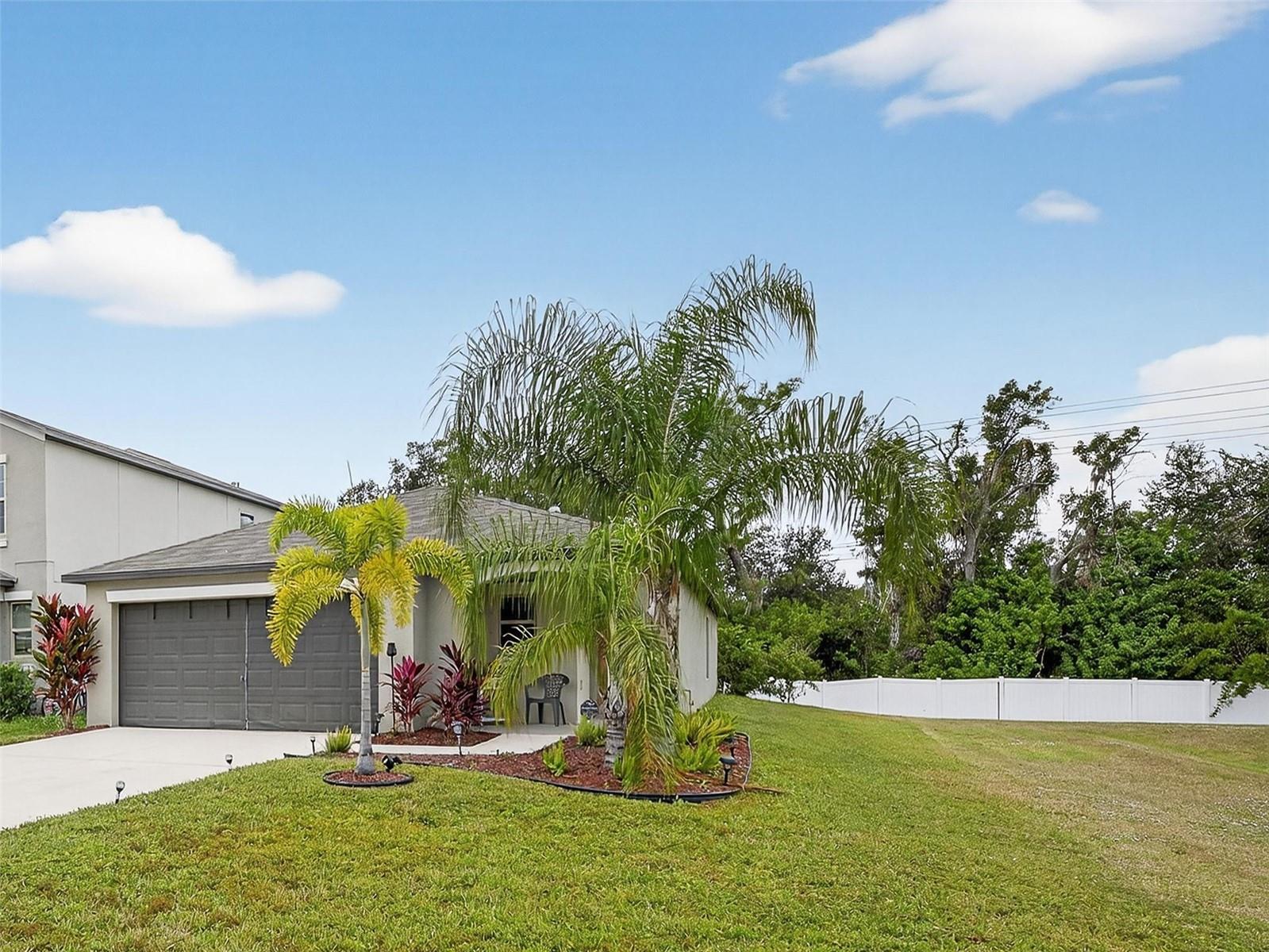 Image 31 of 33 For 921 Fennel Seed Way