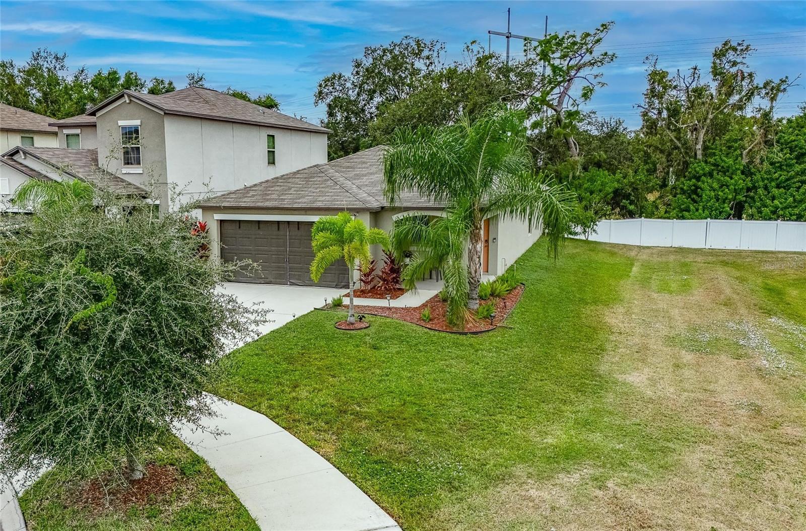 Image 32 of 33 For 921 Fennel Seed Way