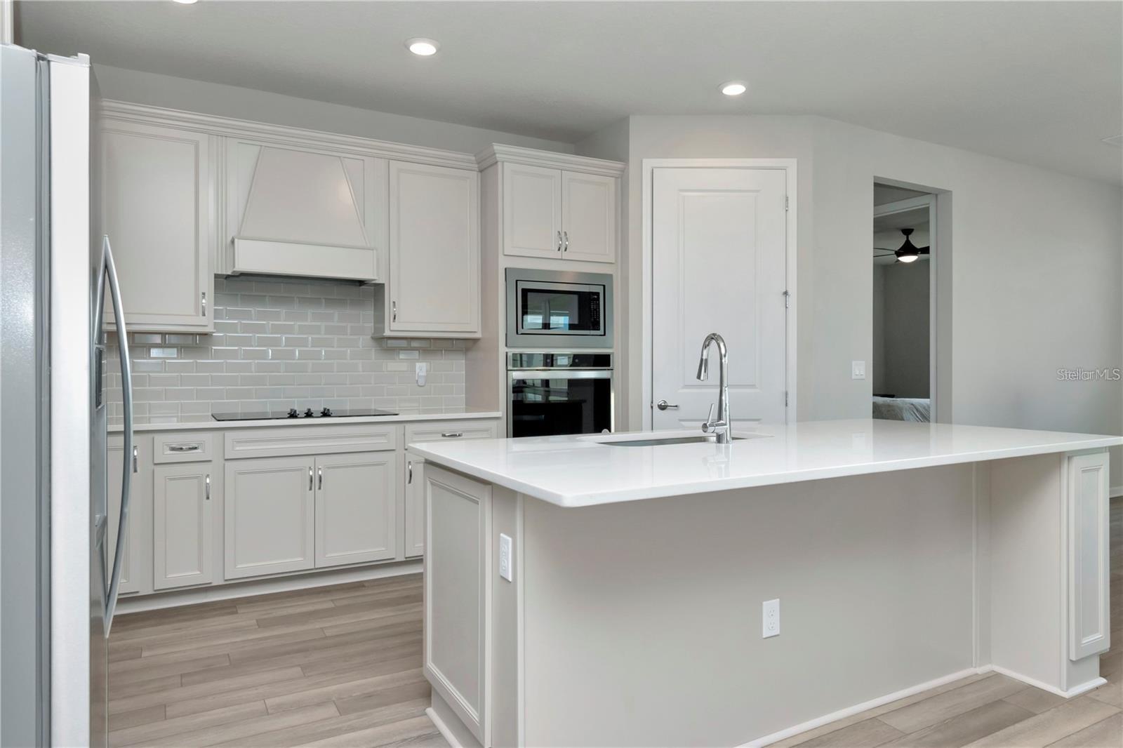 Image 10 of 51 For 1991 Spring Shower Circle