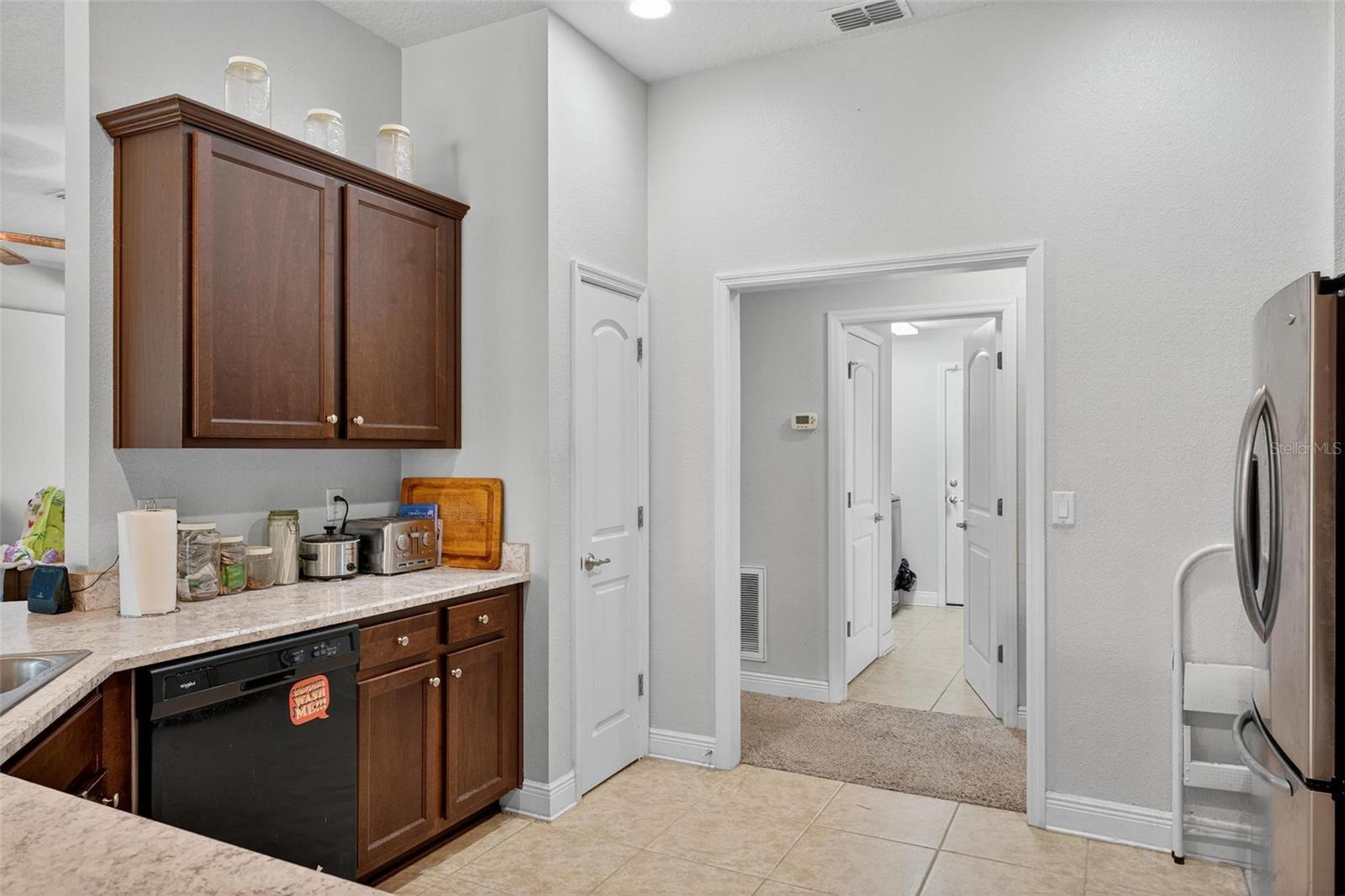 Image 23 of 54 For 2005 Angel Fish Loop