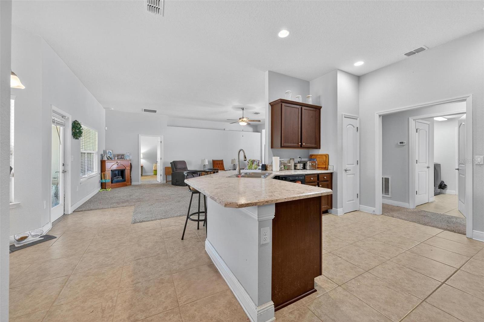 Image 32 of 54 For 2005 Angel Fish Loop