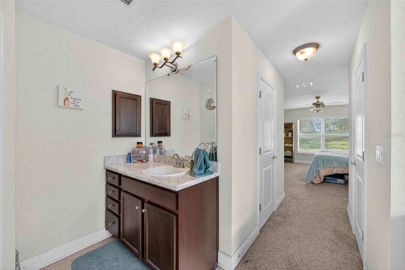 Image 50 of 54 For 2005 Angel Fish Loop