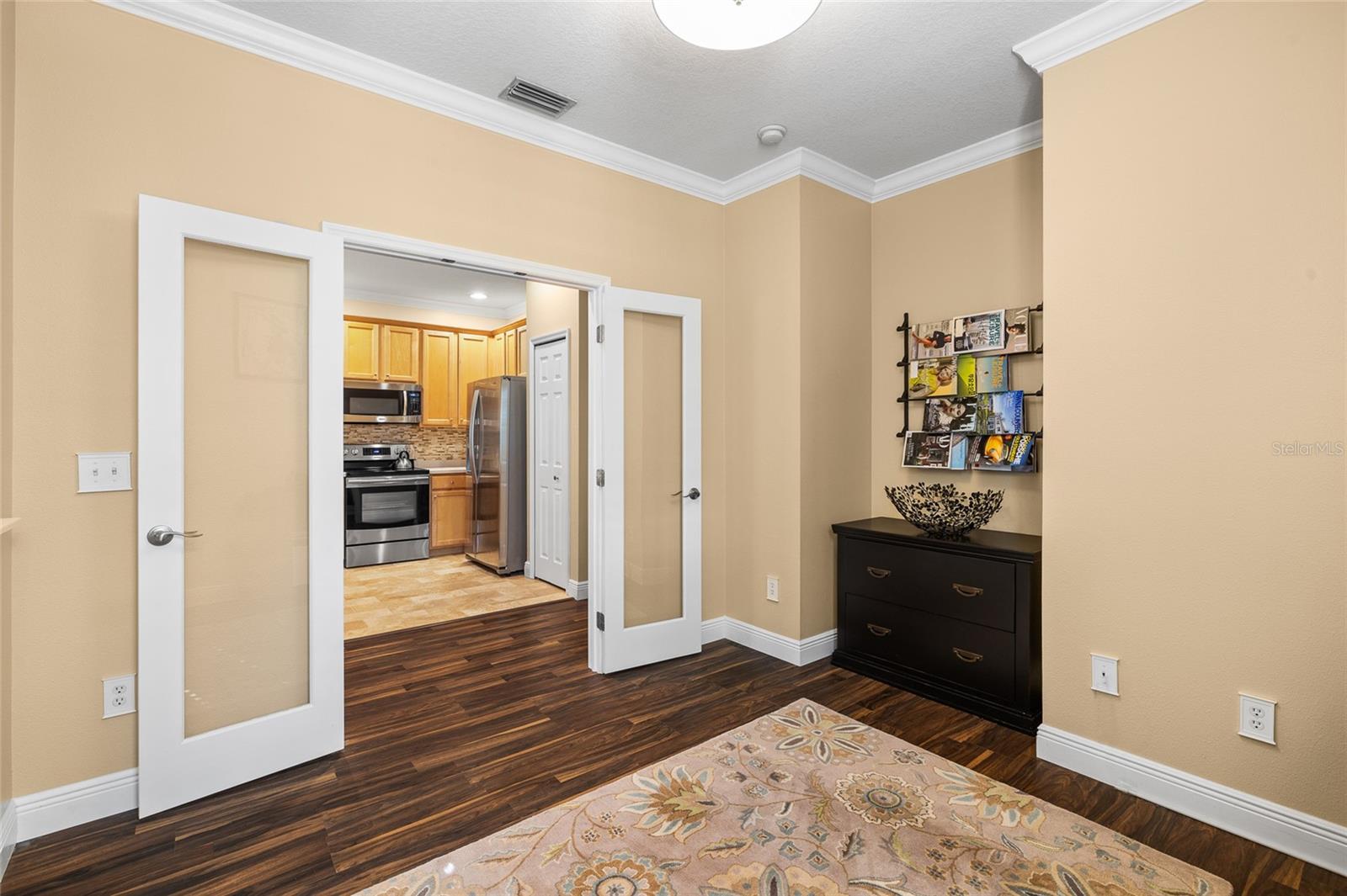 Image 11 of 43 For 9510 Georgian Park Lane 107