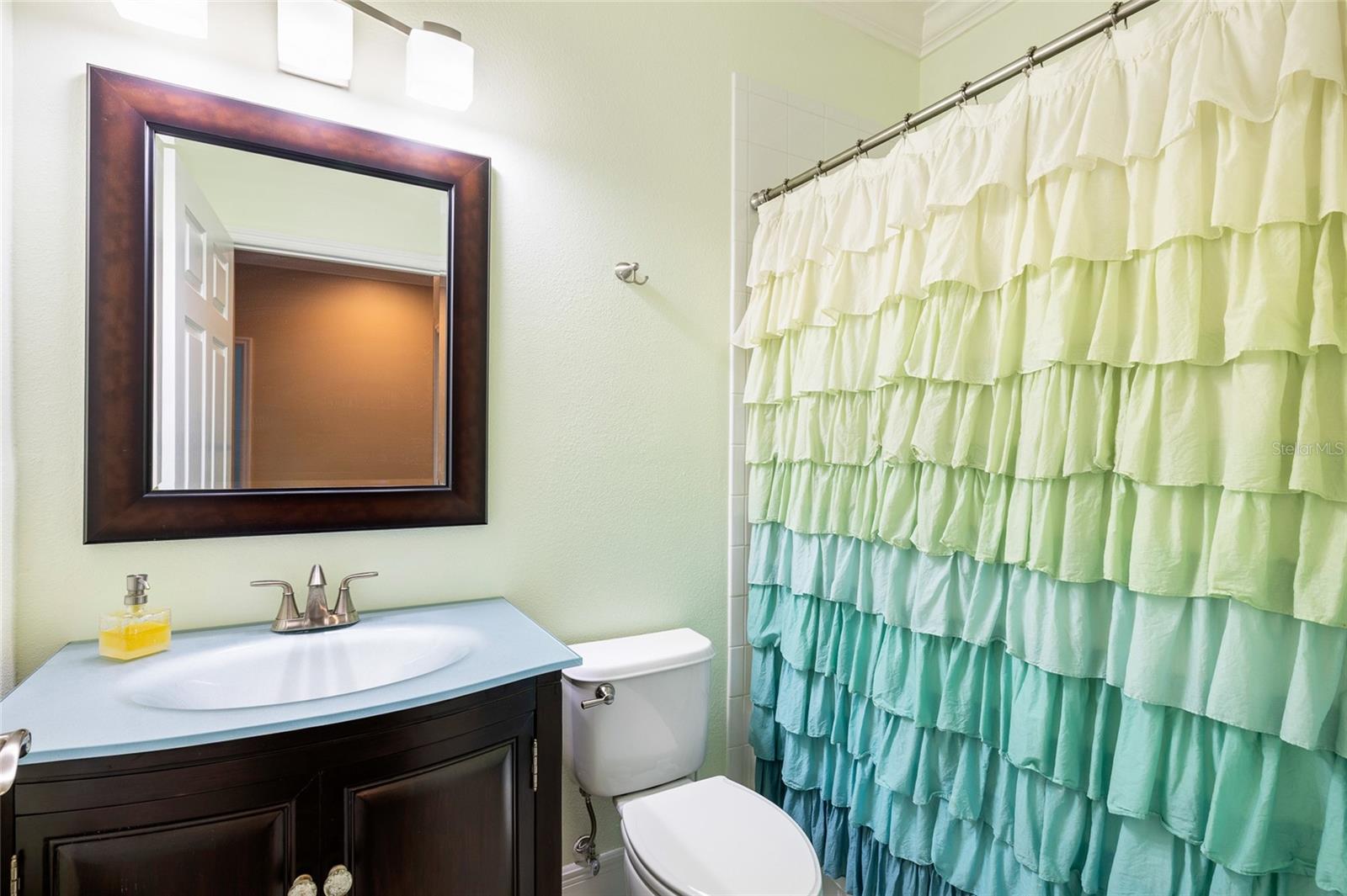 Image 19 of 43 For 9510 Georgian Park Lane 107