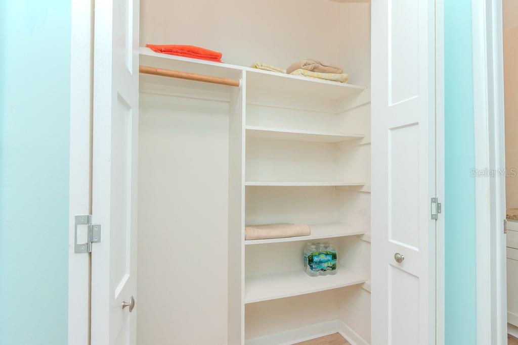 Image 27 of 51 For 6025 Shore Boulevard S 611