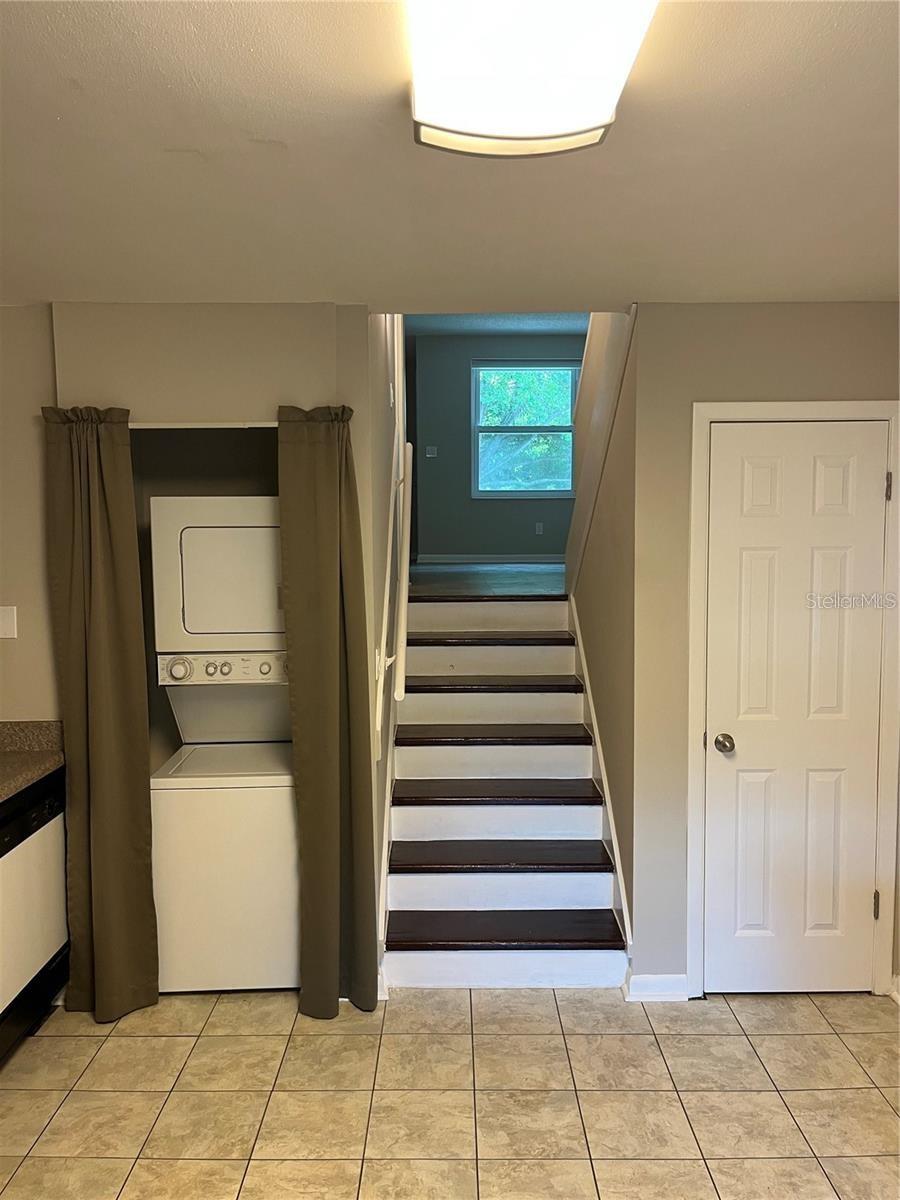 Image 10 of 19 For 4319 La Riviera Court