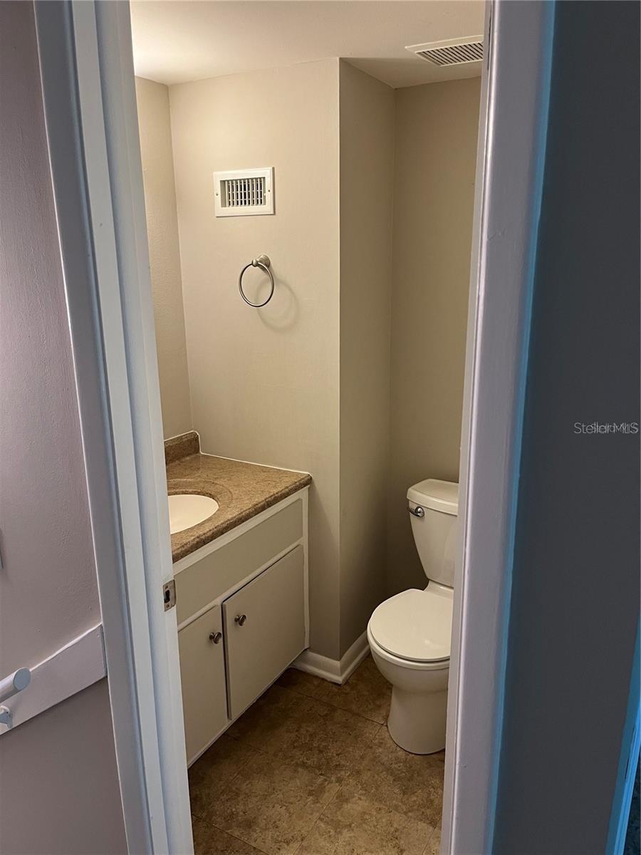 Image 7 of 19 For 4319 La Riviera Court