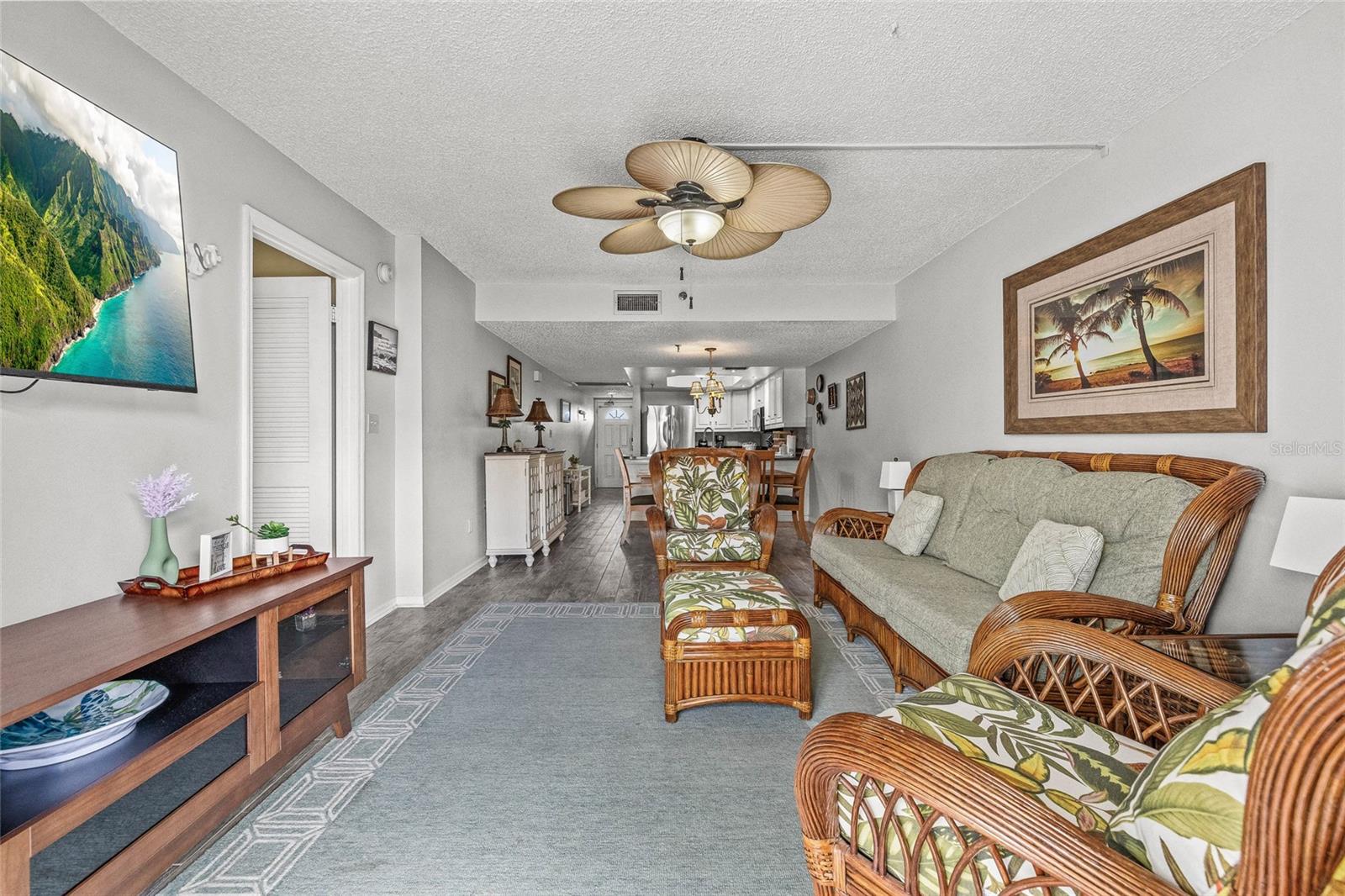 Image 20 of 38 For 14001 Gulf Boulevard 304