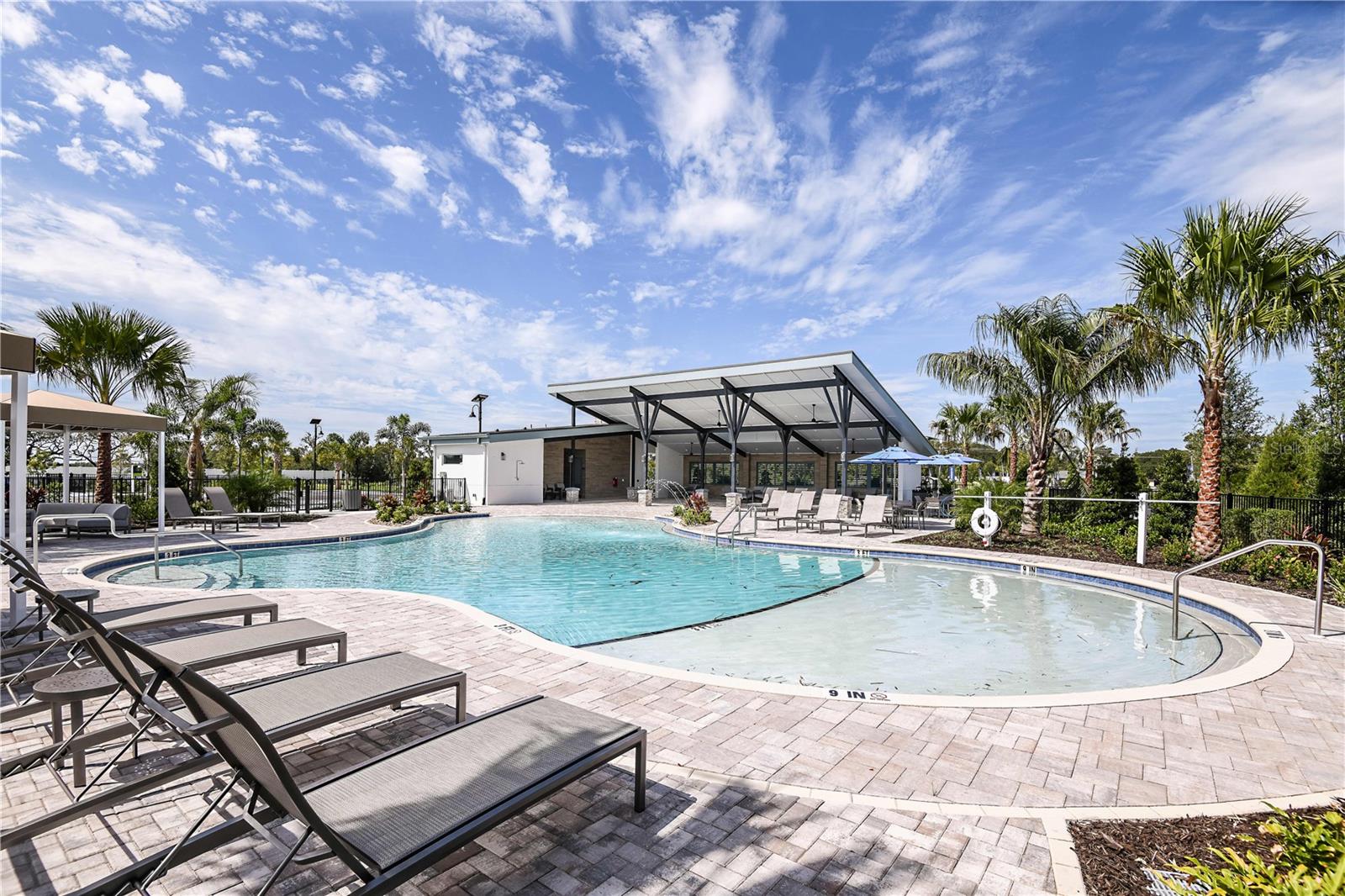 Image 10 of 16 For 5104 125th Avenue E