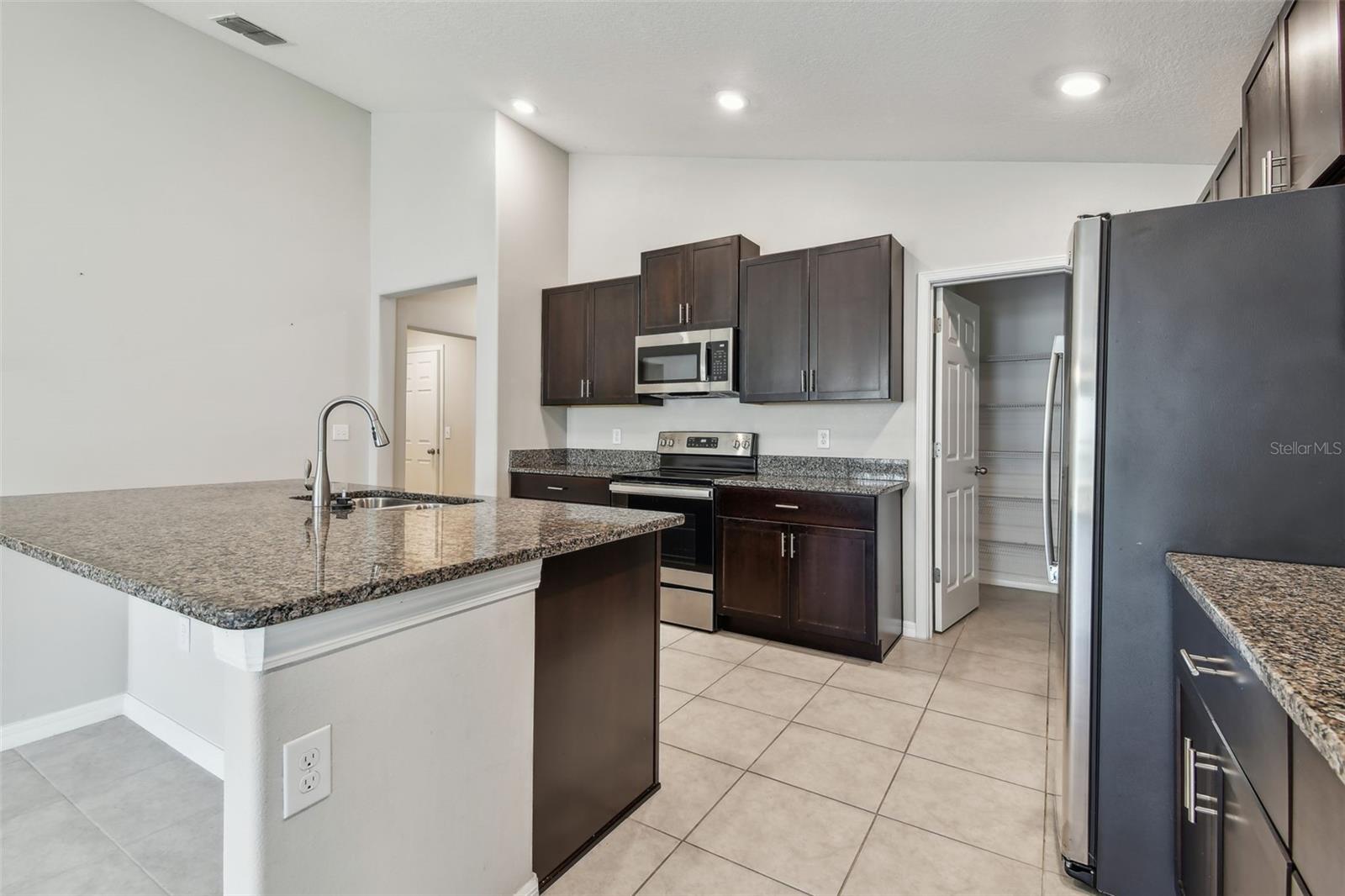 Image 20 of 78 For 10822 Crushed Grape Drive