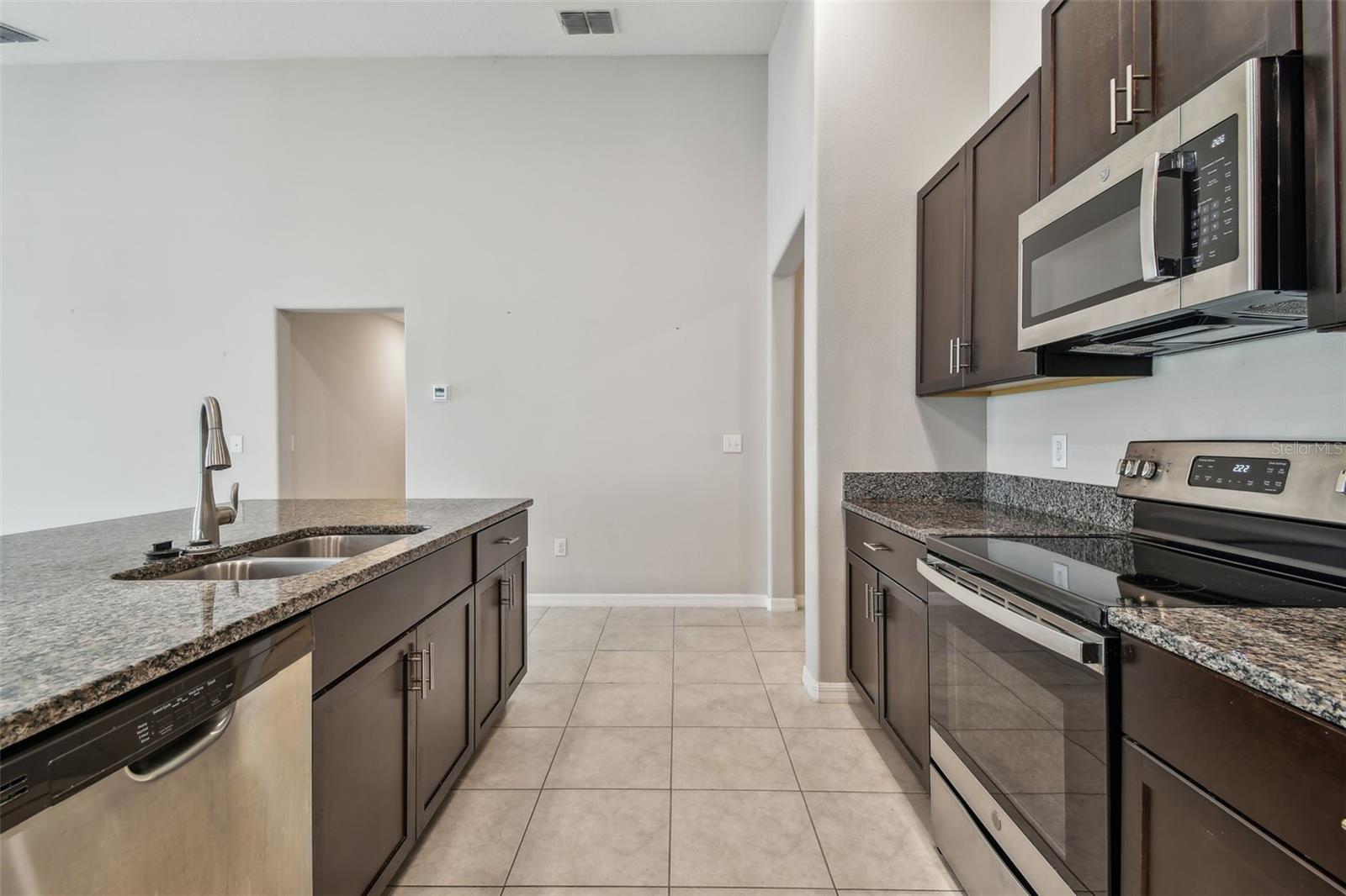 Image 23 of 78 For 10822 Crushed Grape Drive