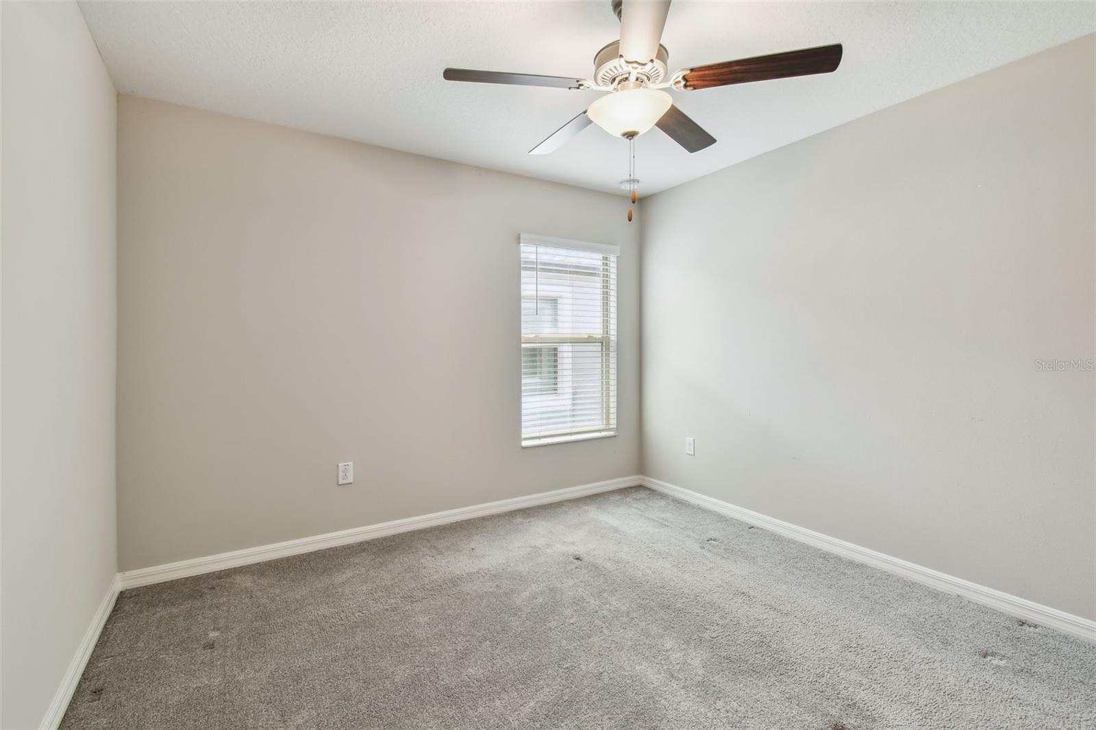 Image 39 of 78 For 10822 Crushed Grape Drive