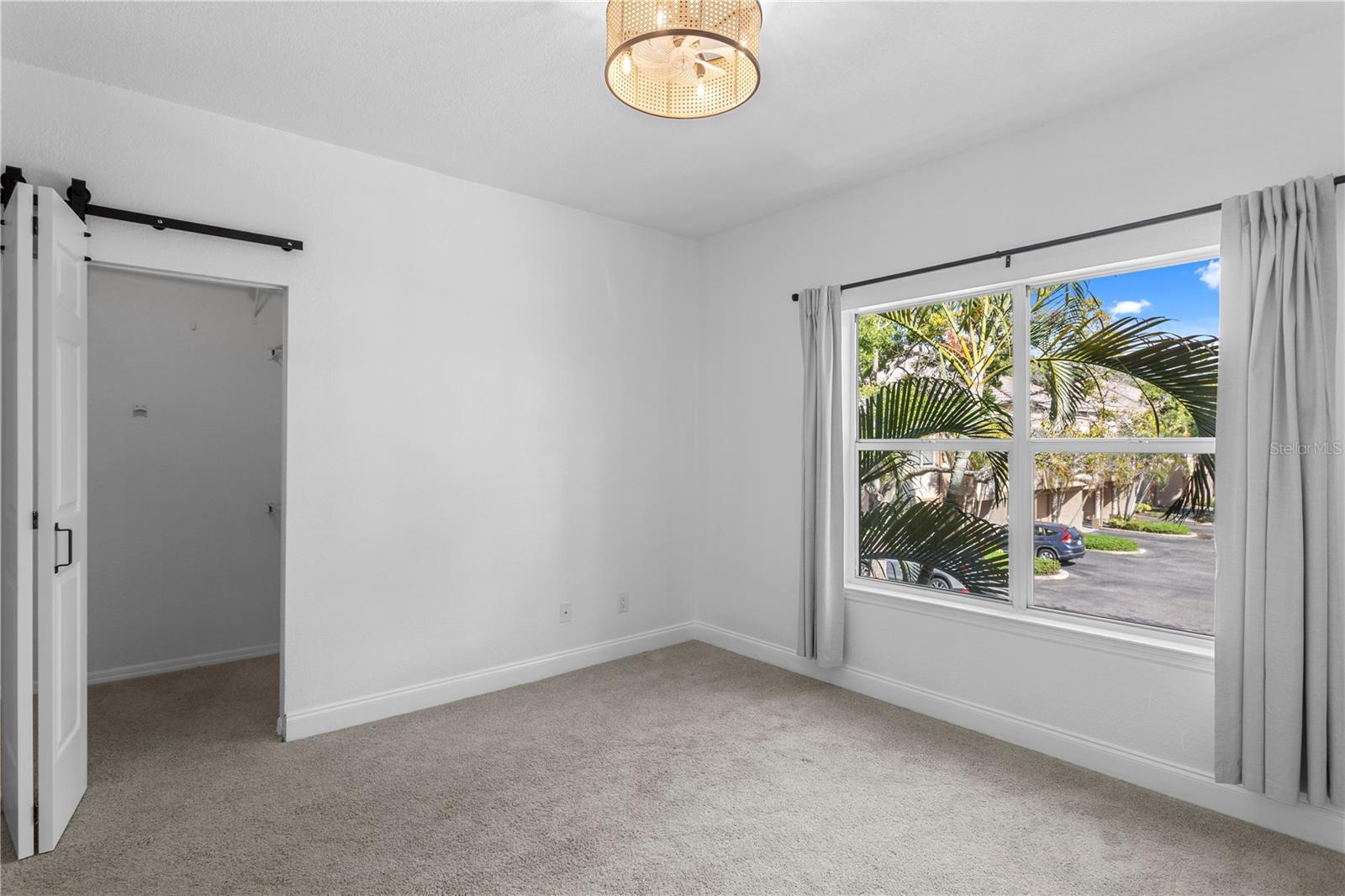 Image 20 of 35 For 604 Arbor Lake Lane