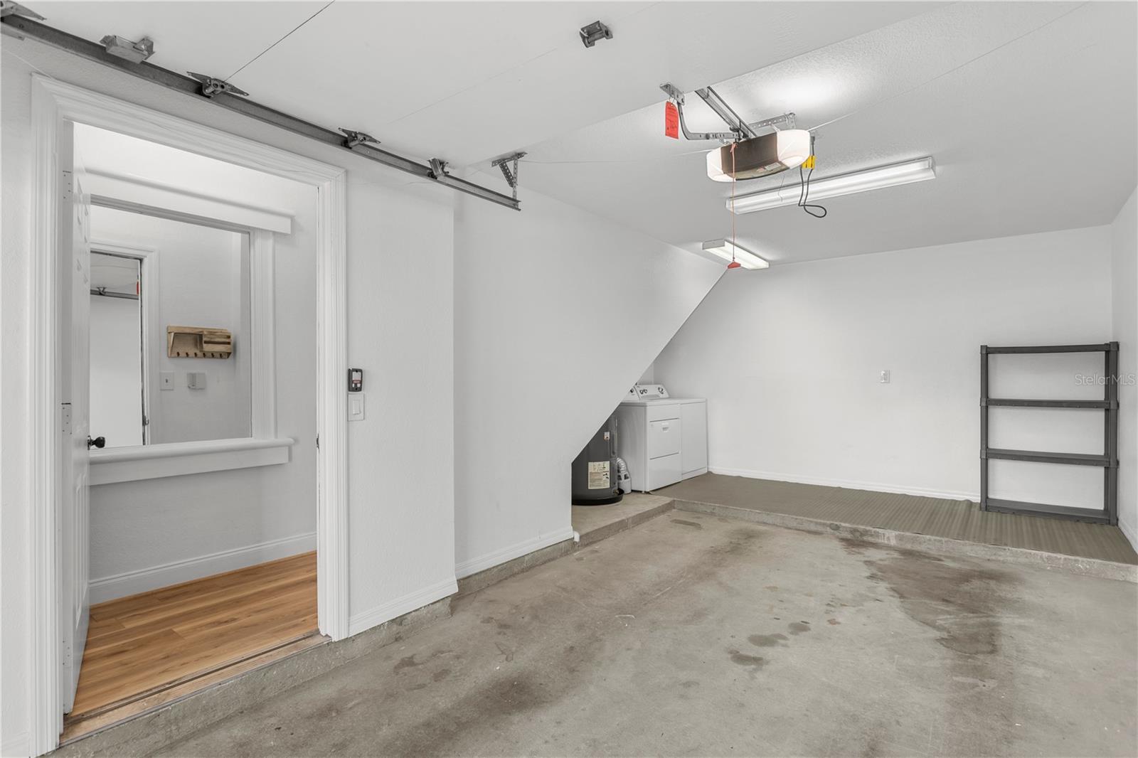 Image 27 of 35 For 604 Arbor Lake Lane