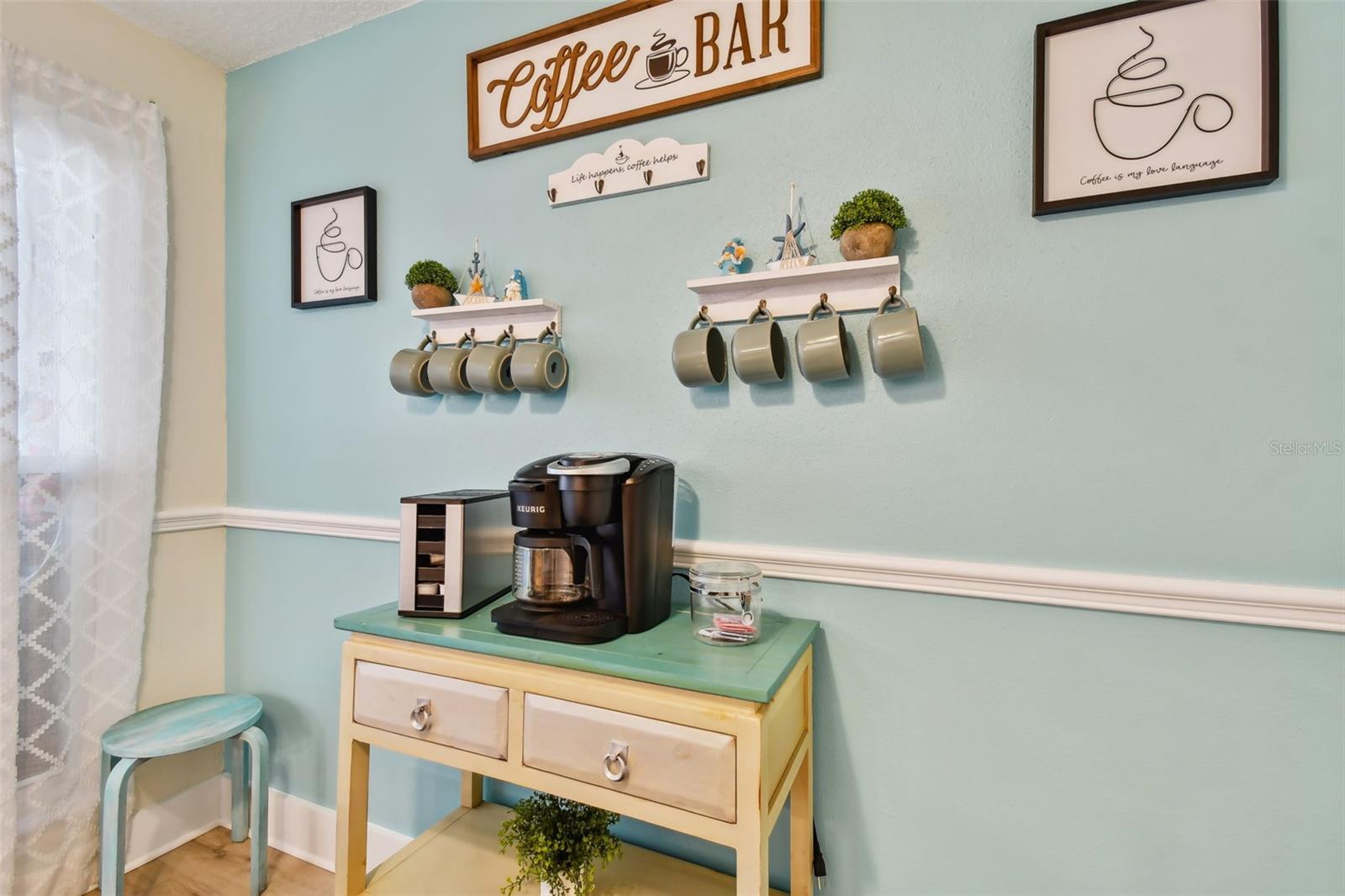 Image 22 of 79 For 315 Medallion Boulevard E