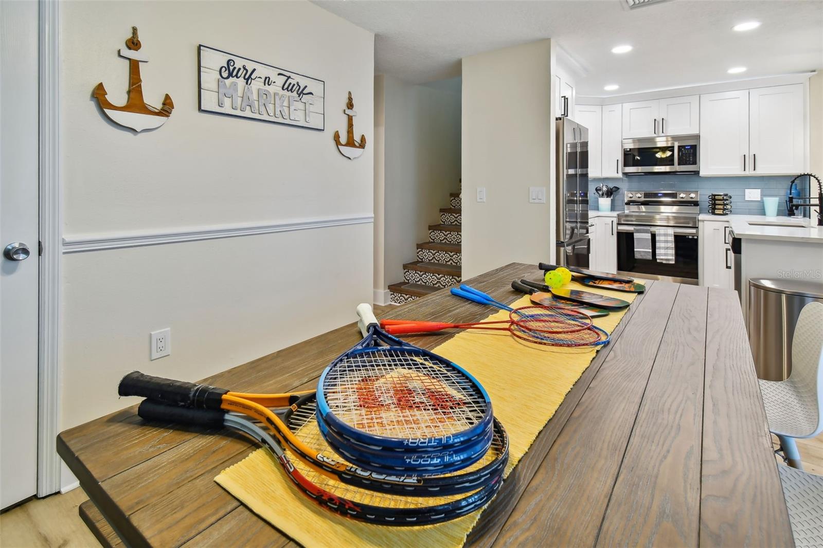 Image 31 of 79 For 315 Medallion Boulevard E