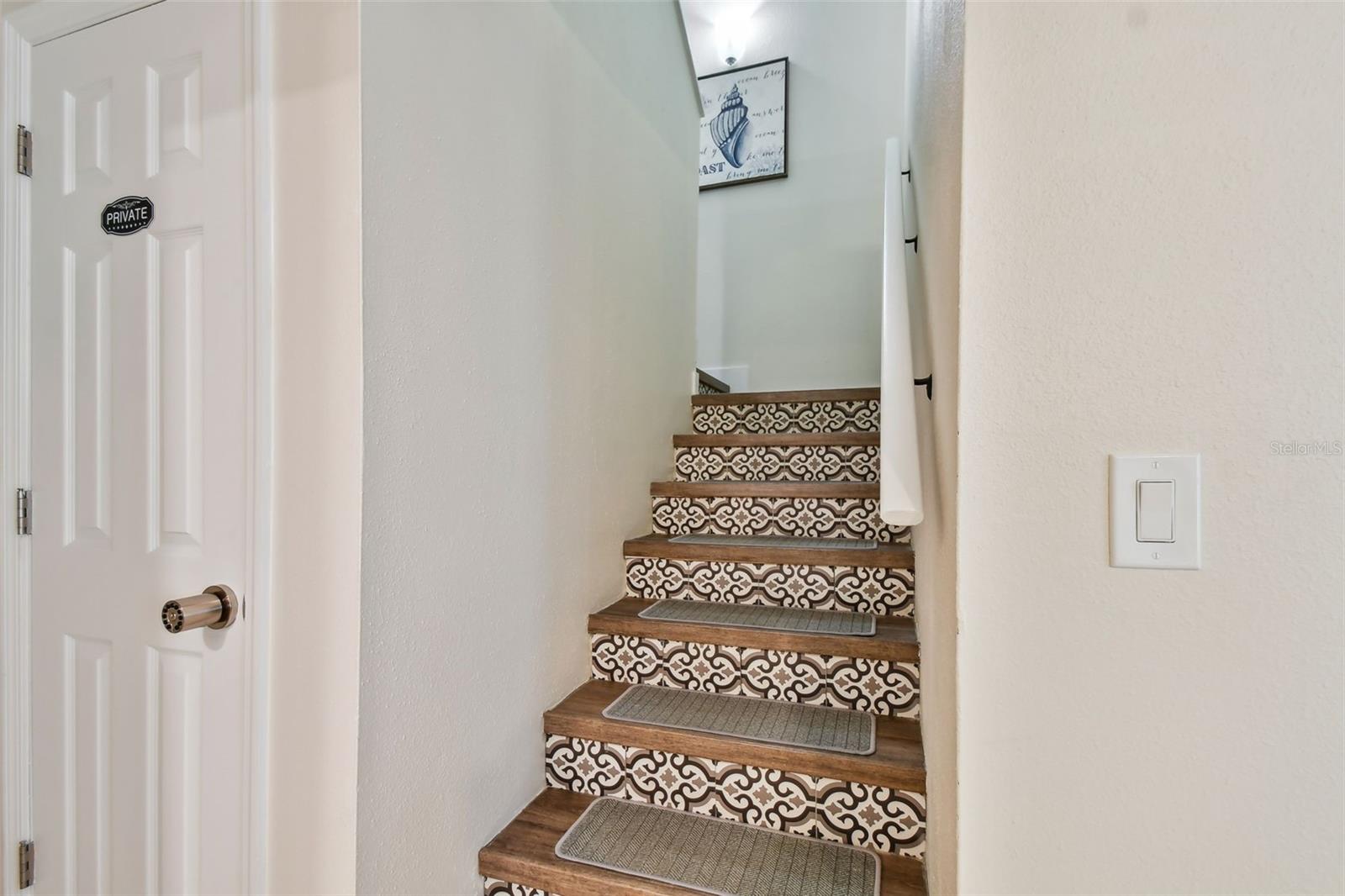 Image 32 of 79 For 315 Medallion Boulevard E