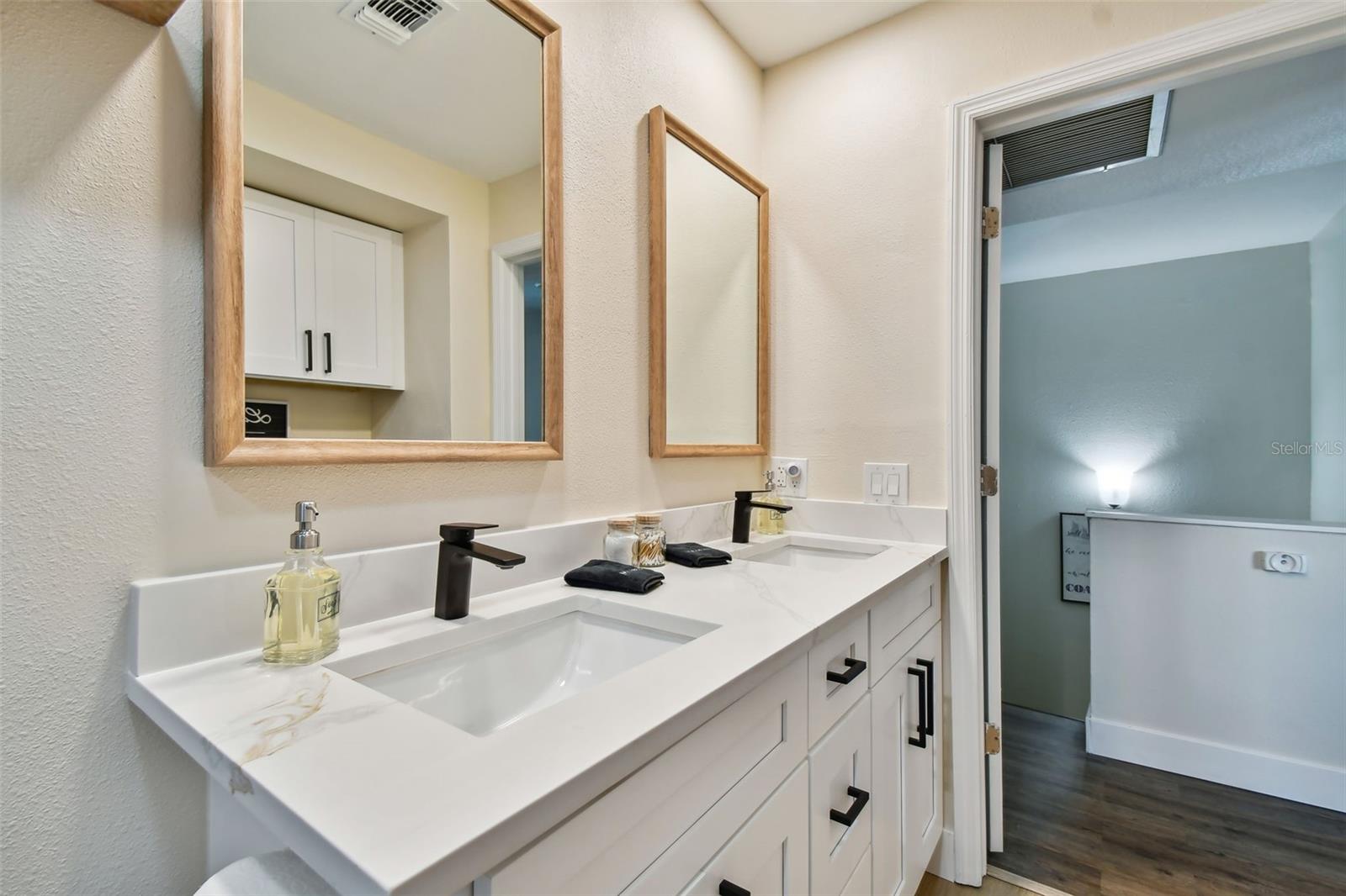 Image 36 of 79 For 315 Medallion Boulevard E