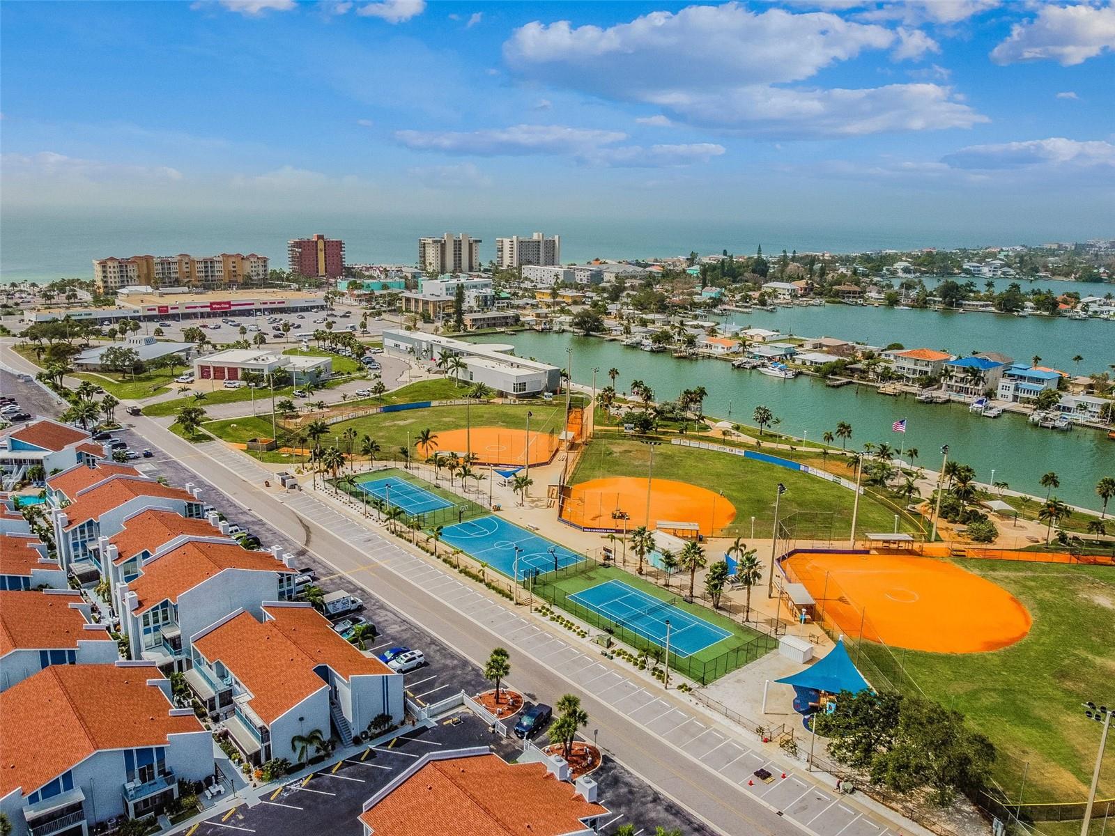 Image 63 of 79 For 315 Medallion Boulevard E