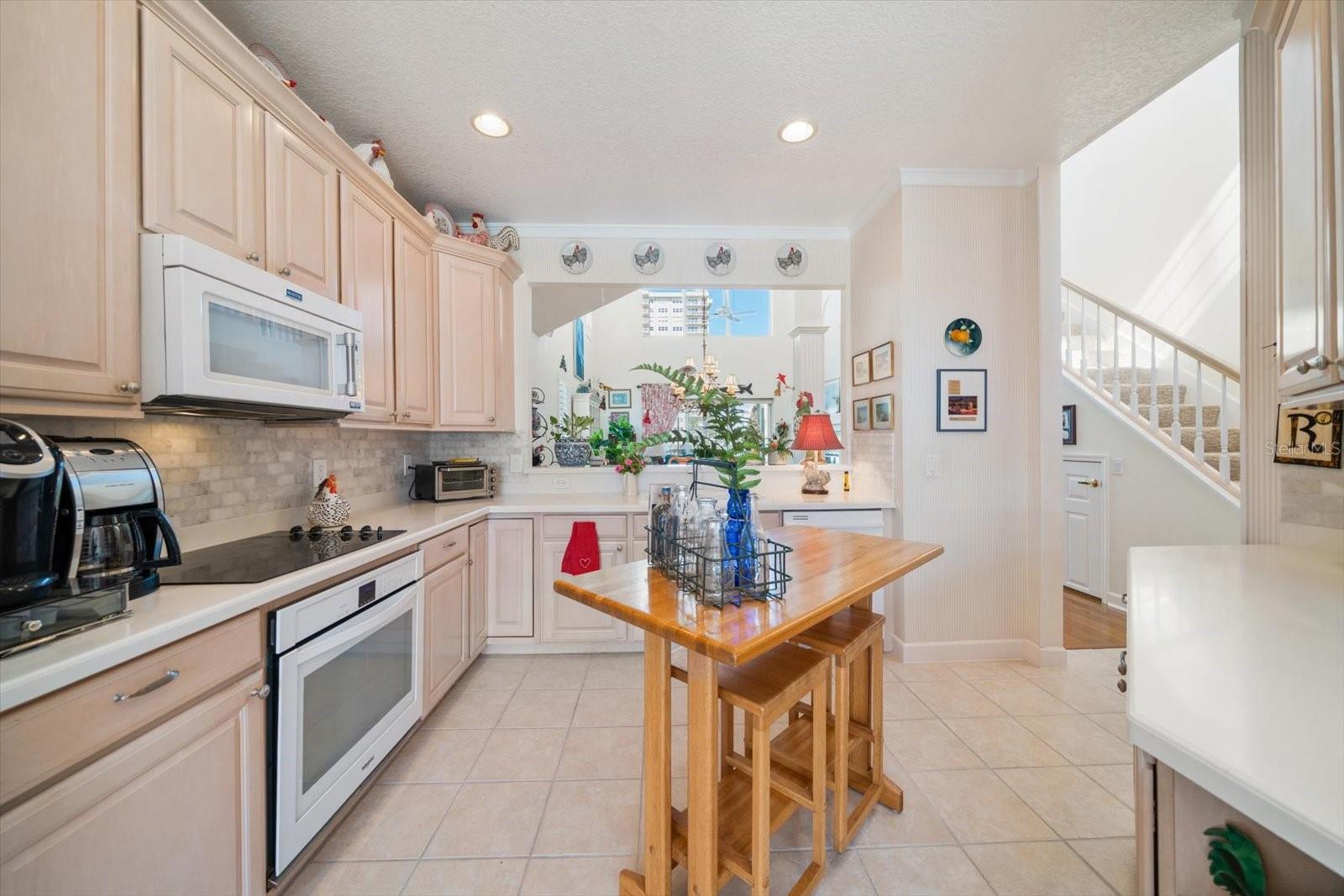 Image 14 of 35 For 1648 Sand Key Estates Court