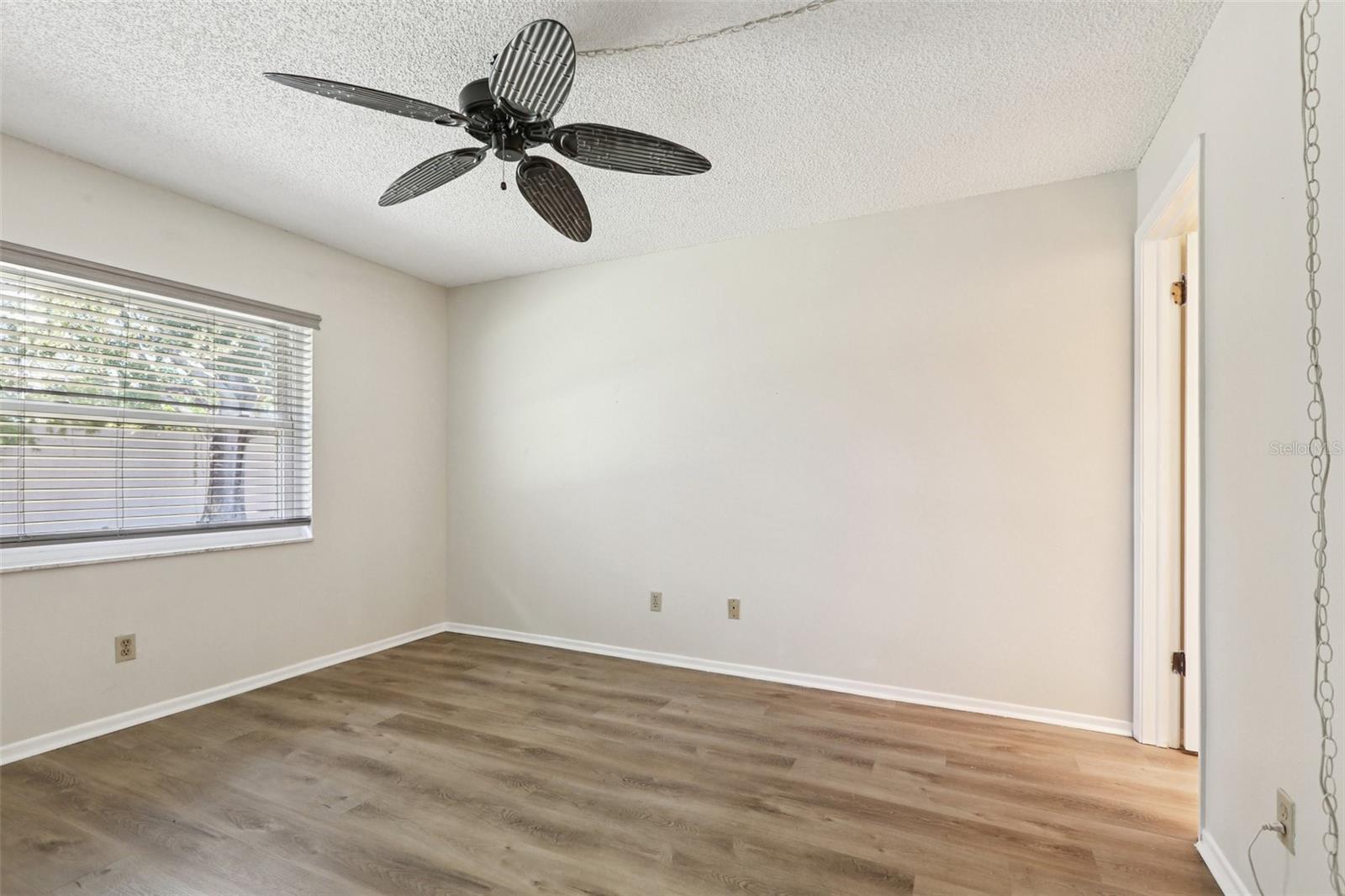 Image 20 of 33 For 10780 43rd Street N 702