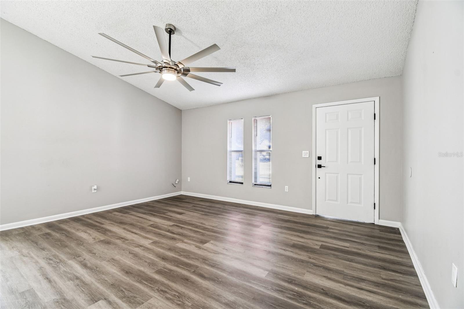 Image 7 of 36 For 249 Granite Drive