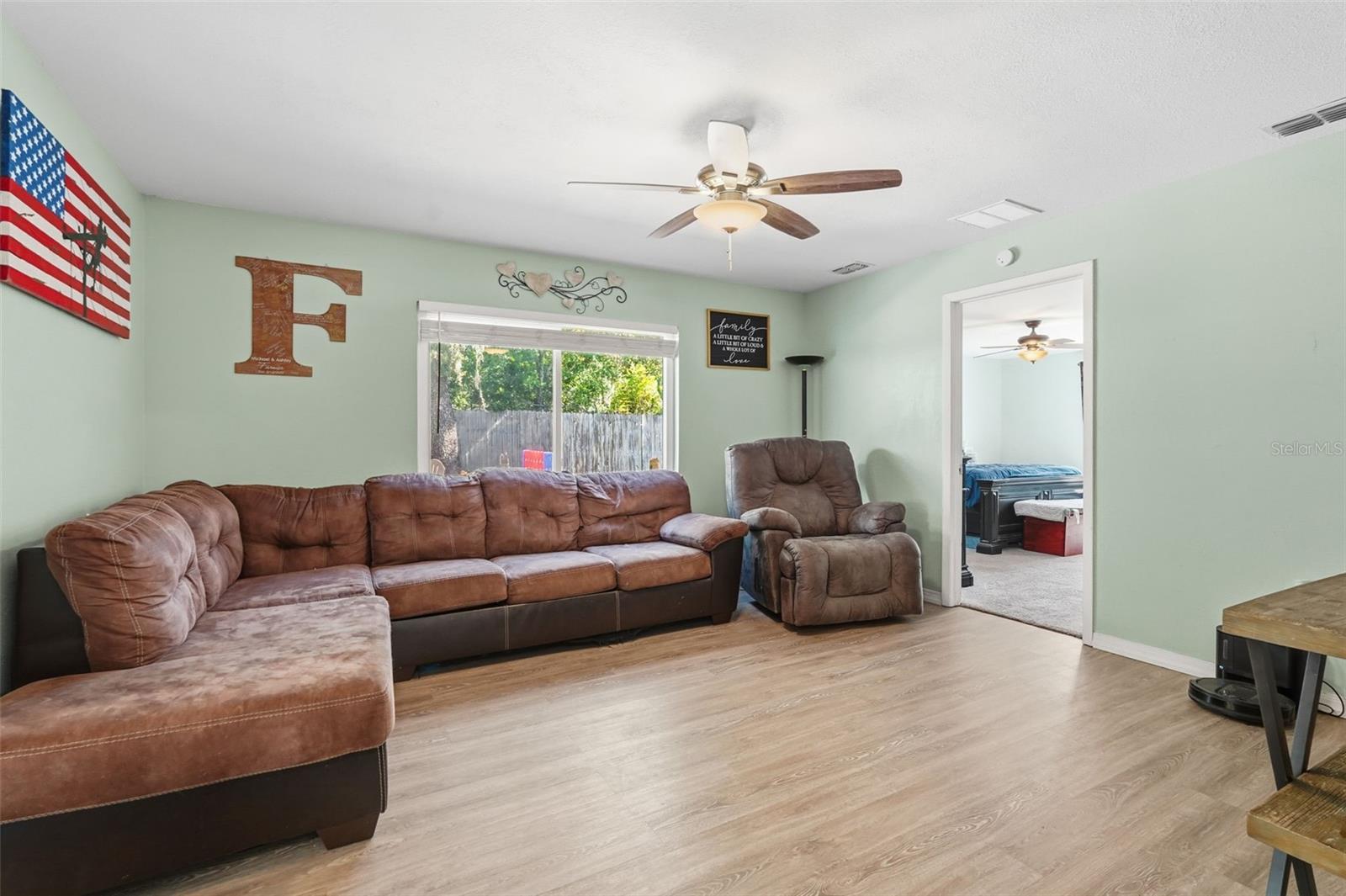 Image 13 of 35 For 9844 Xenia Street