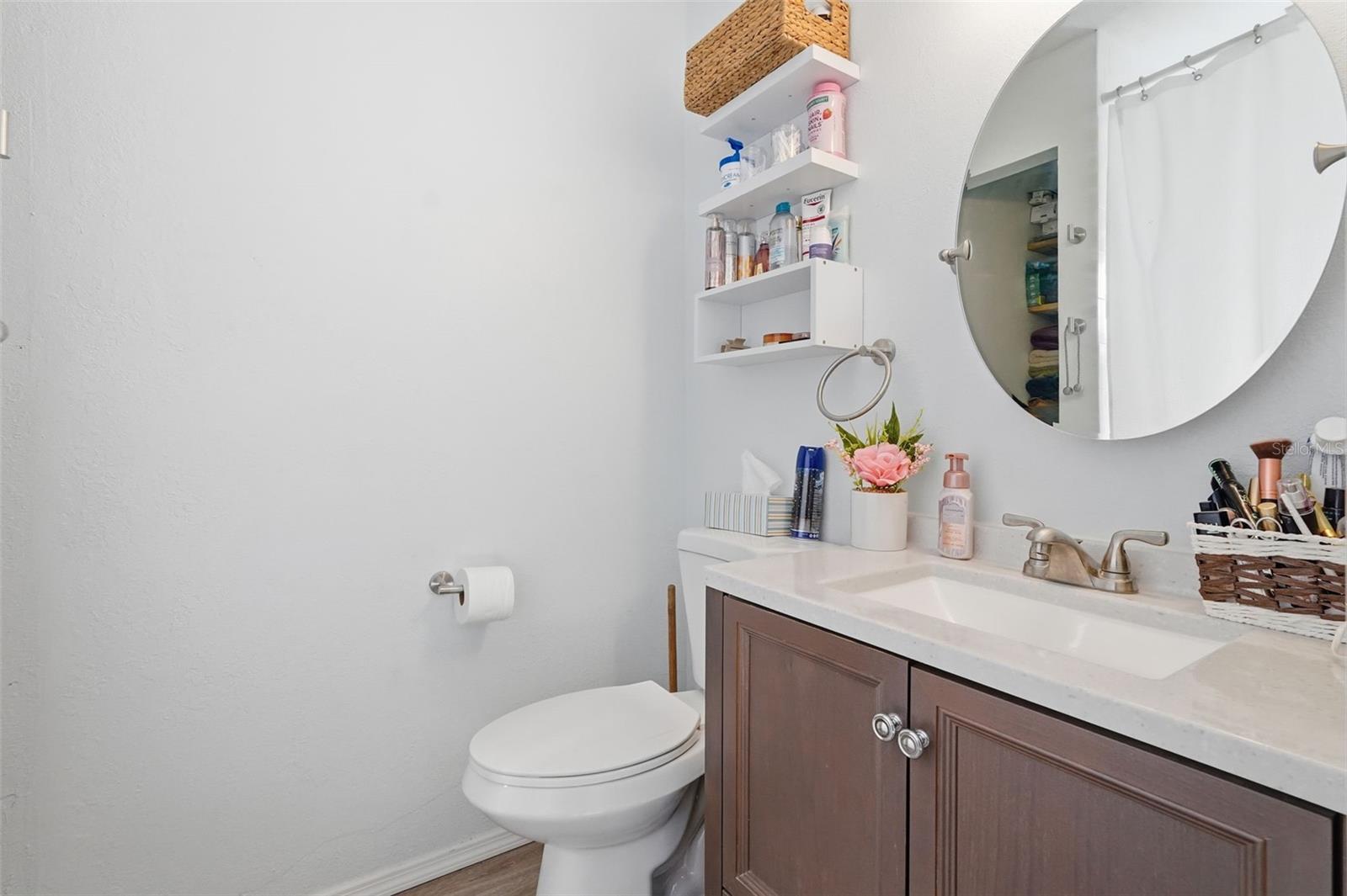 Image 17 of 35 For 9844 Xenia Street