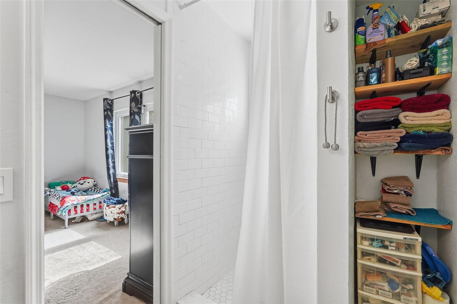 Image 18 of 35 For 9844 Xenia Street