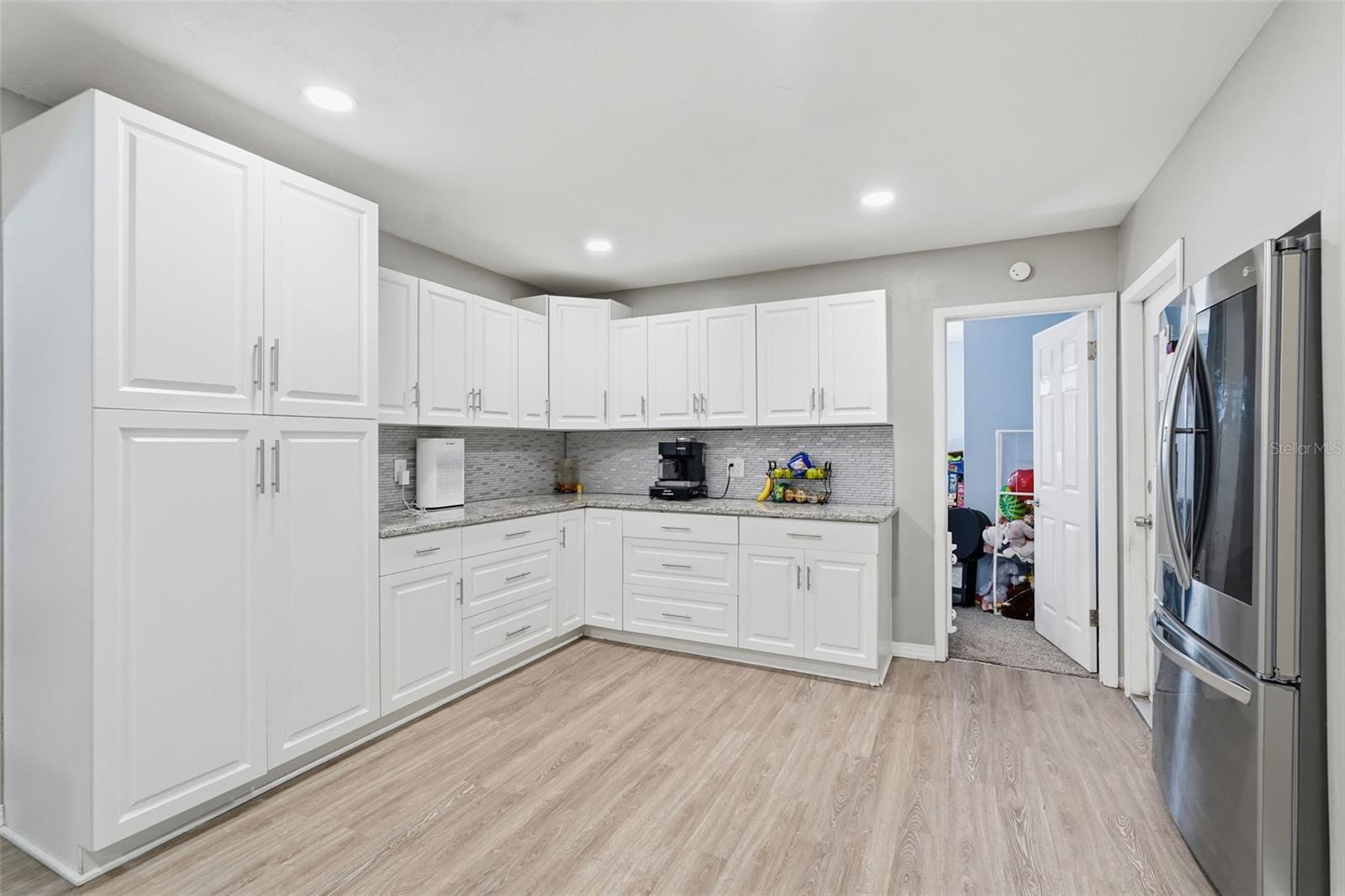 Image 9 of 35 For 9844 Xenia Street