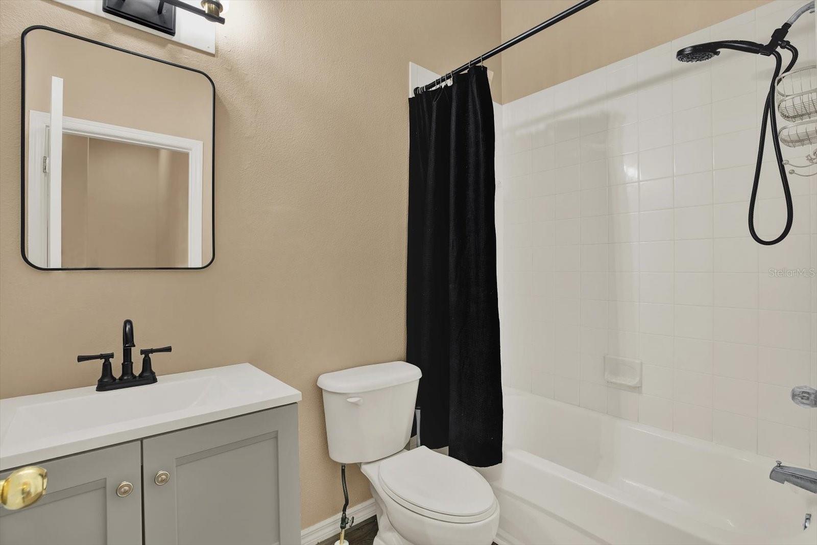 Image 17 of 25 For 3419 Red Rock Drive