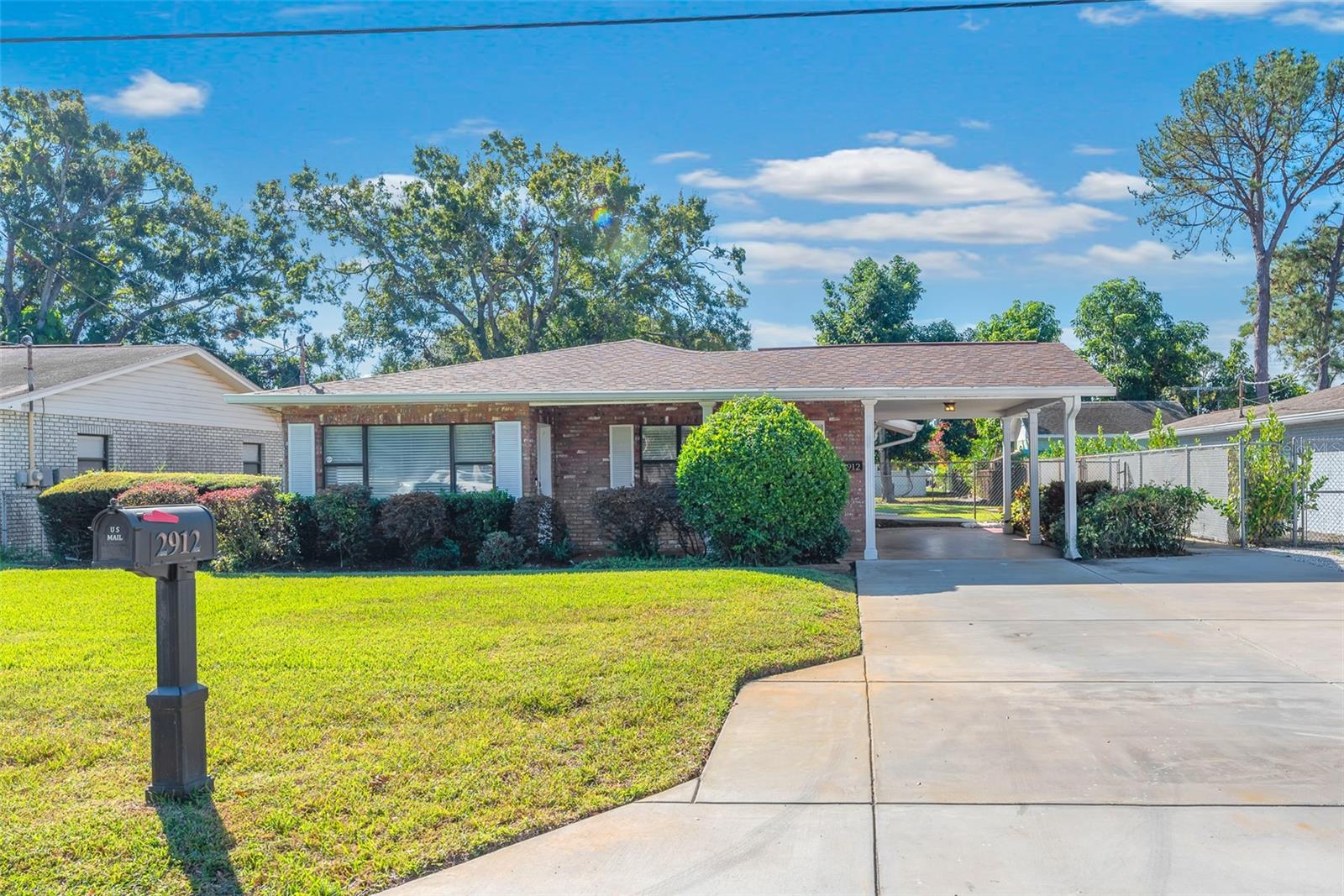 Image 2 of 29 For 2912 Lake Avenue