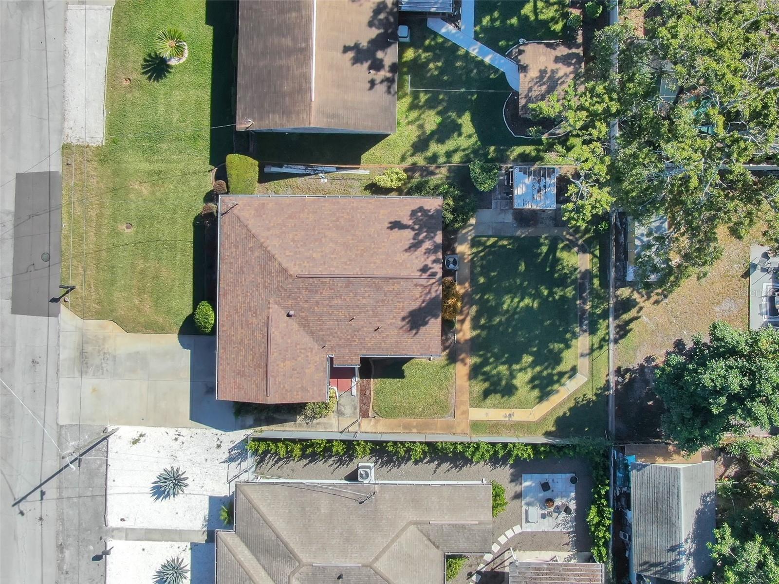 Image 23 of 29 For 2912 Lake Avenue