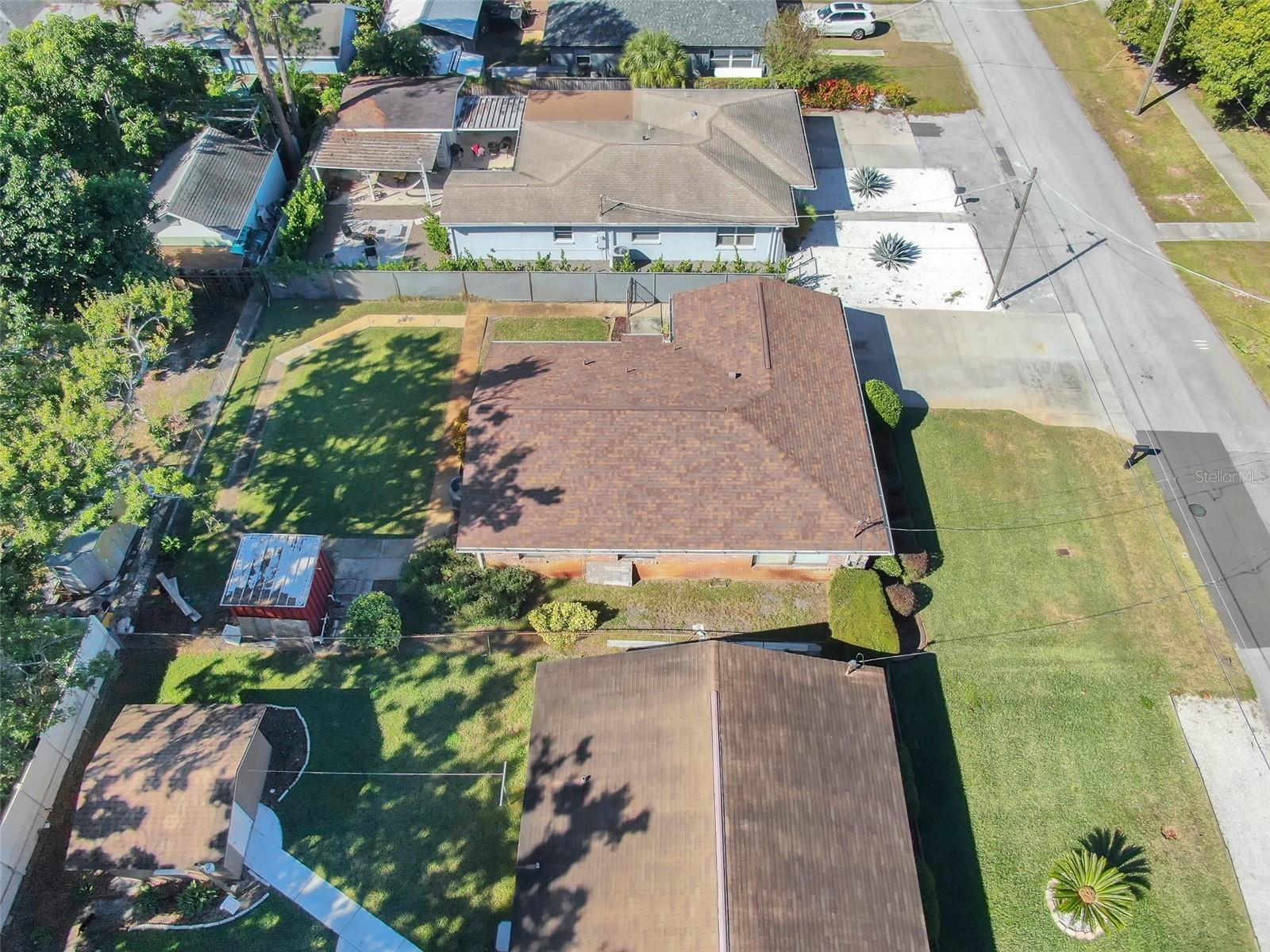 Image 24 of 29 For 2912 Lake Avenue