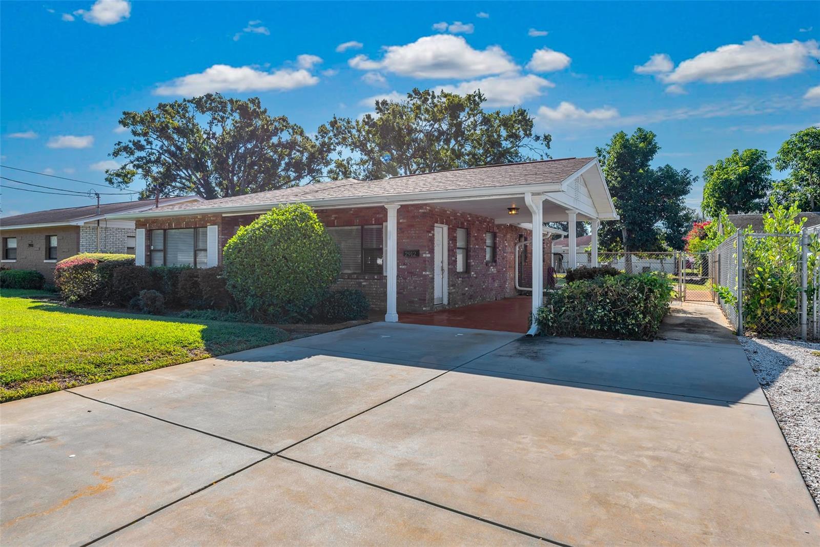 Image 3 of 29 For 2912 Lake Avenue